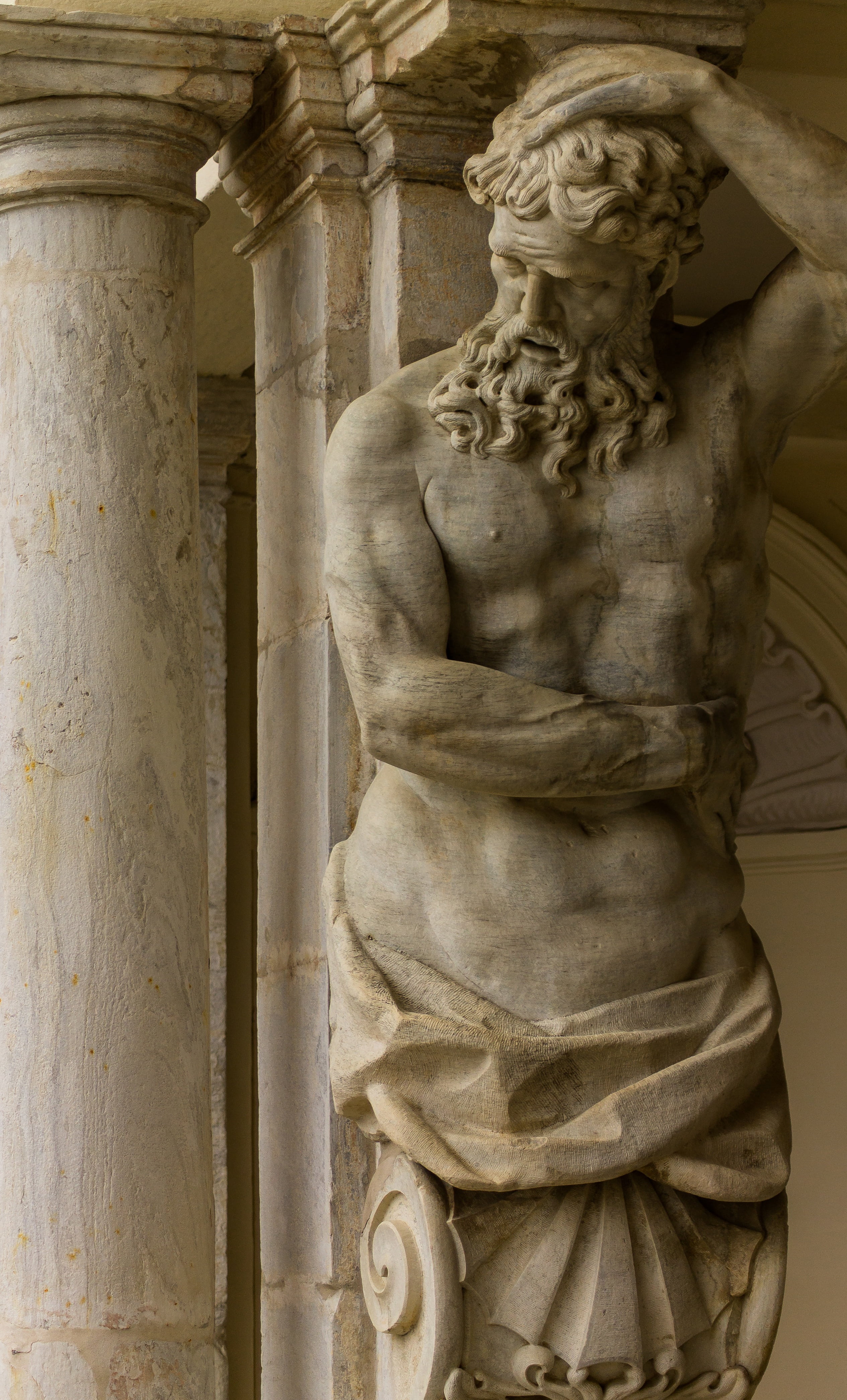 human representation, spirituality, statue, architectural column, creativity, representation, art and craft, monument, c, travel destinations, day, the past, Phone HD Wallpaper