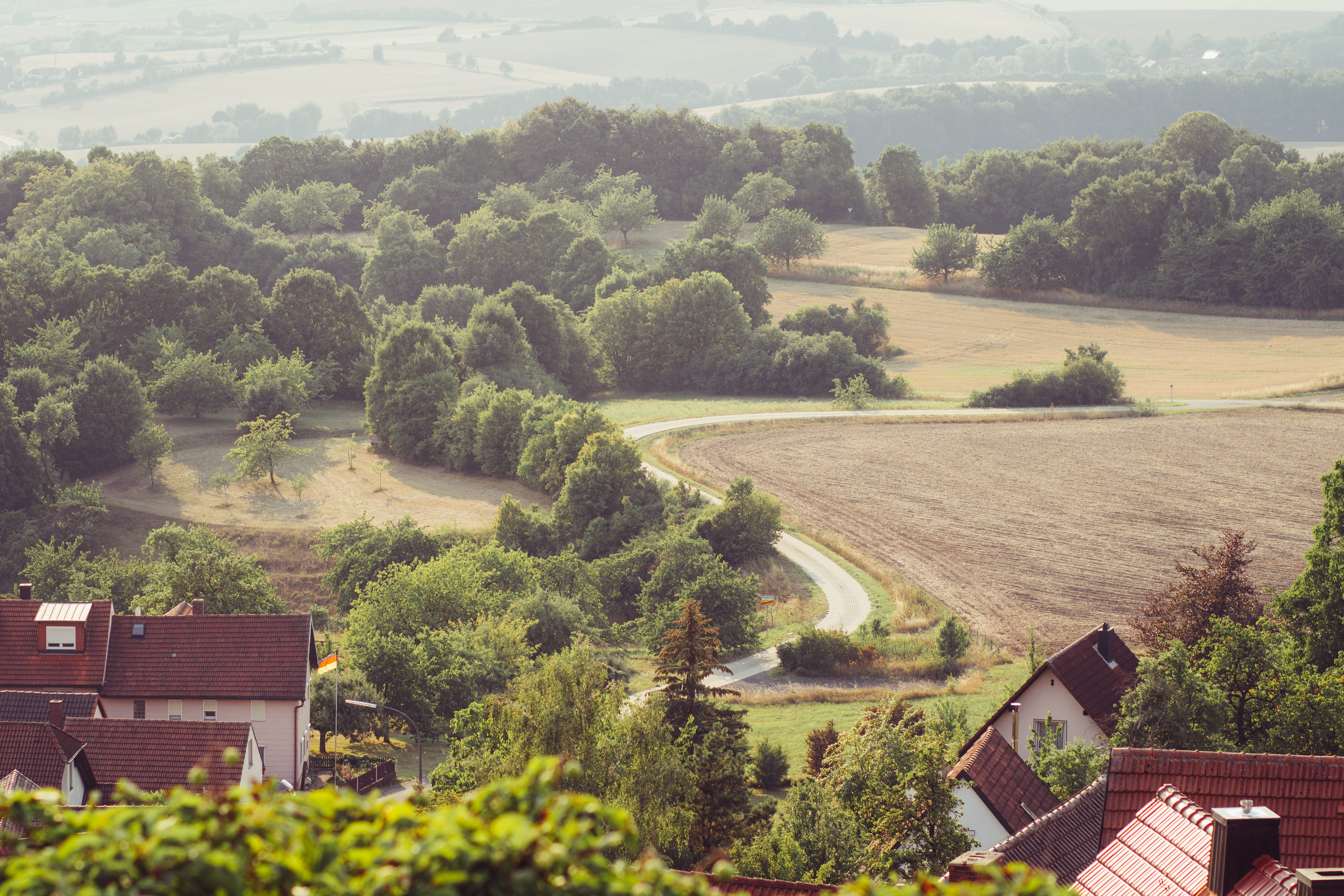 plant, architecture, maroldsweisach, roof, dirt road, maroon, landscape, nature, tile roof, scenics - nature, house, altenstein, day, hillside, outdoors, HD Wallpaper