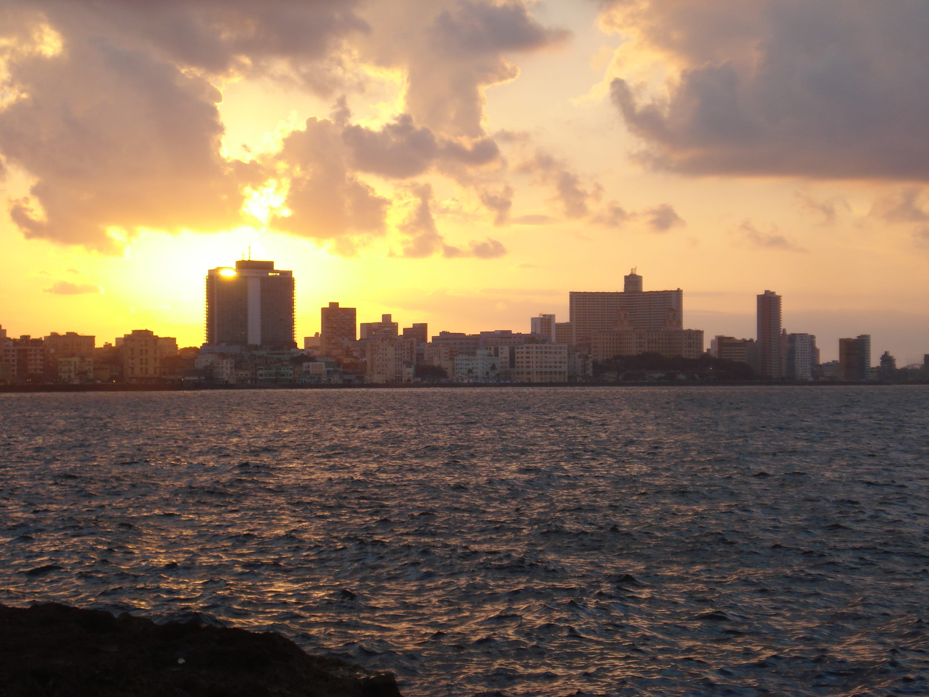 nature, cloud - sky, havana, water, office building exterior, malecon, urban skyline, cityscape, sunset, built structure, no people, 2K, building exterior, HD Wallpaper
