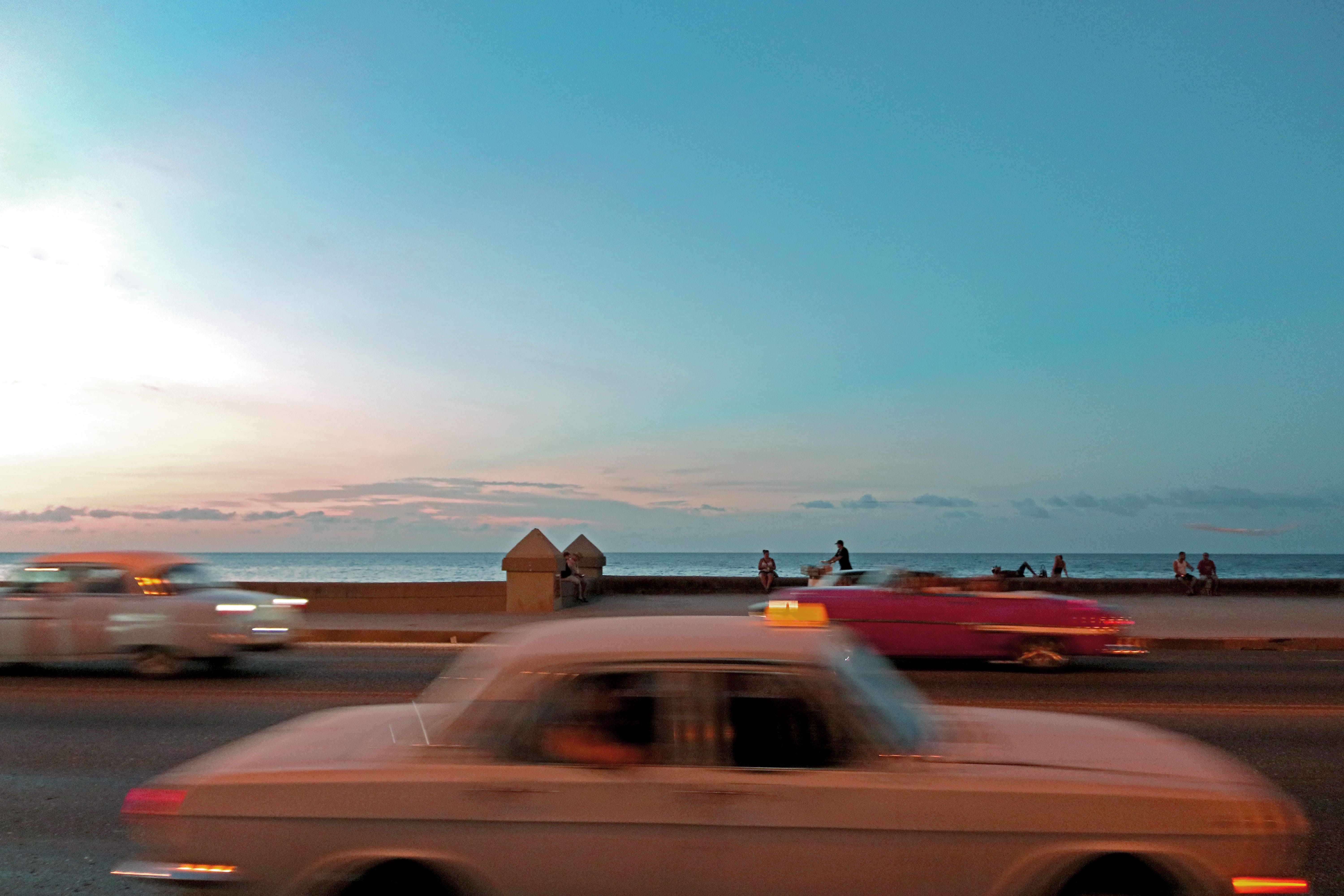 havana, outdoors, motion, sea, cuba, nature, oldcar, malecon, no people, blurred motion, land vehicle, car, 5K, motor vehicle, speed, sky, day, transportation, HD Wallpaper