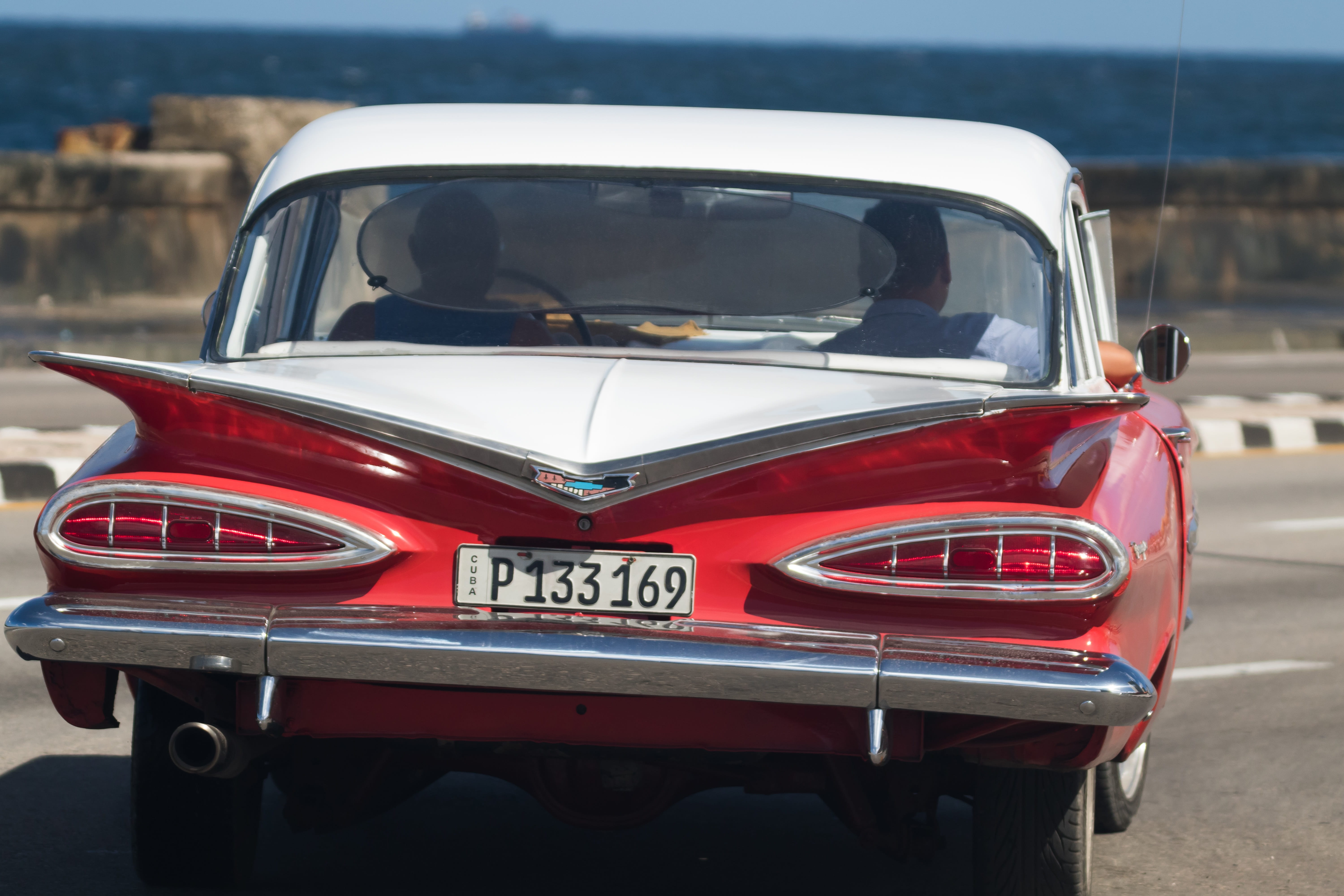 text, malecon, sedan, focus on foreground, land vehicle, city, taxi, day, vintage car, motor vehicle, western script, almendron, architecture, red white, HD Wallpaper