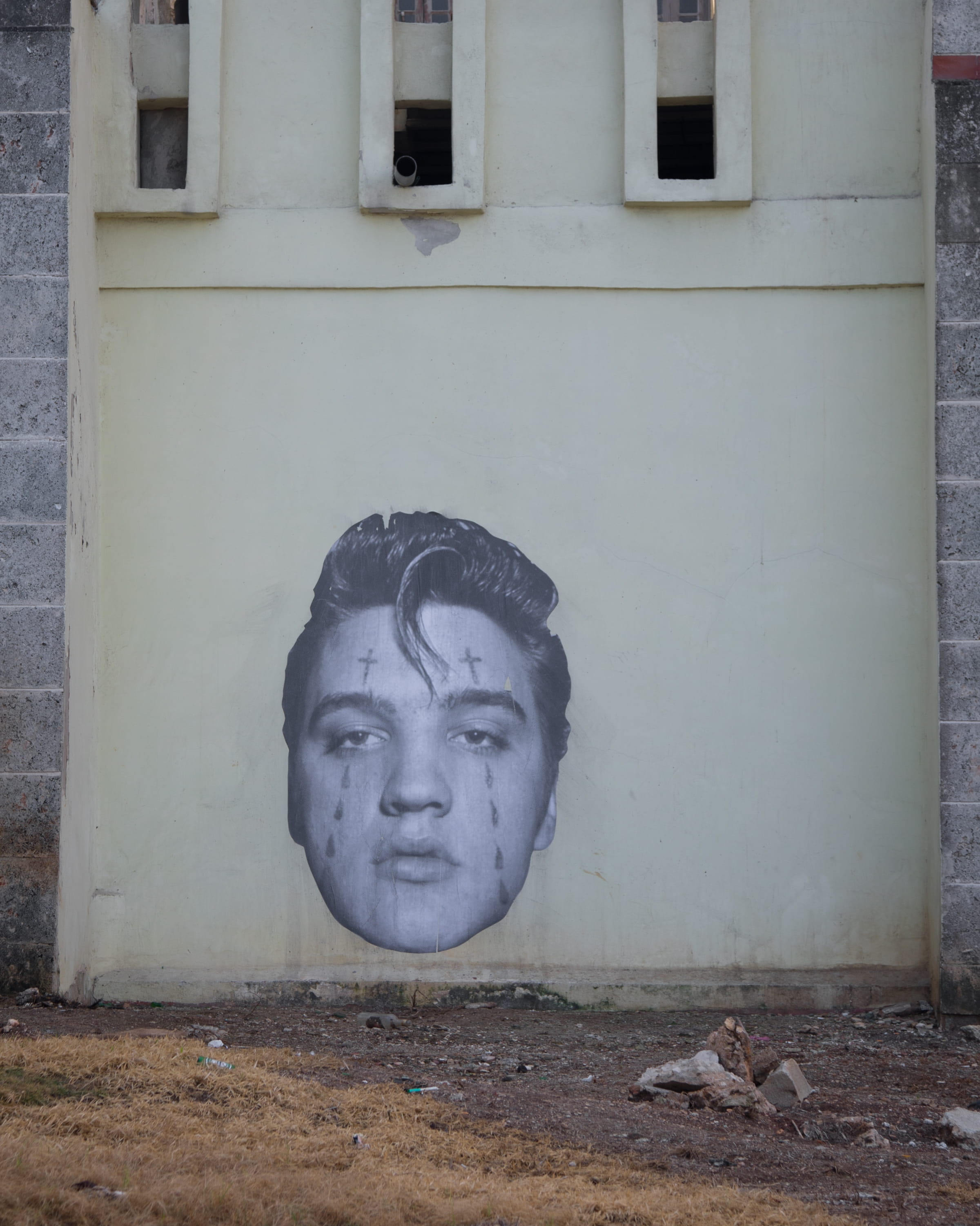 cuba, history, craft, sculpture, statue, old, male likeness, streetart, la habana, building exterior, no people, representation, human representation, sad, Phone HD Wallpaper