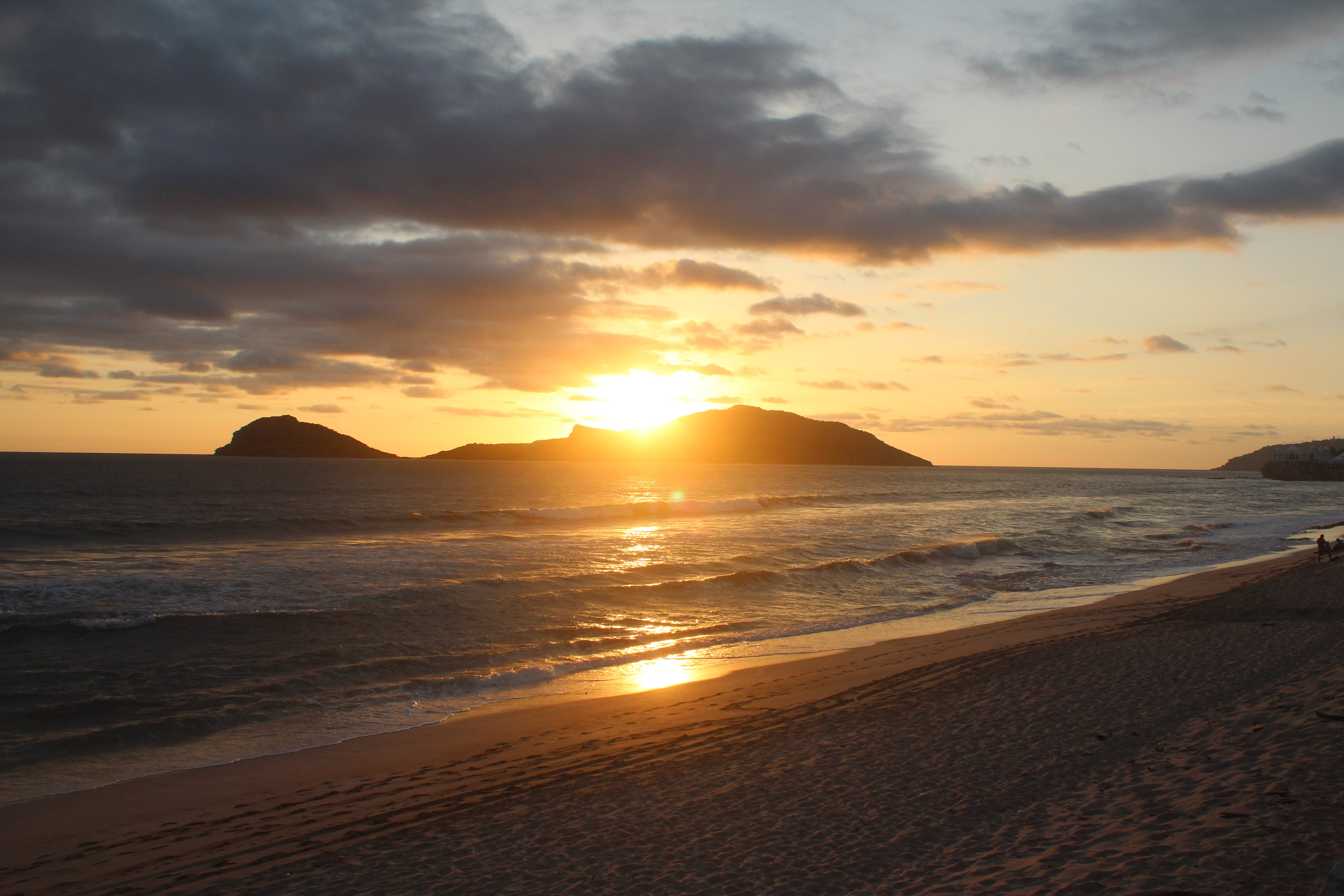 sunset, nature, water, sea, 5K, beauty in nature, sand, no people, outdoors, land, tranquil scene, beach, horizon over water, cloud - sky, islands, scenics - nature, HD Wallpaper