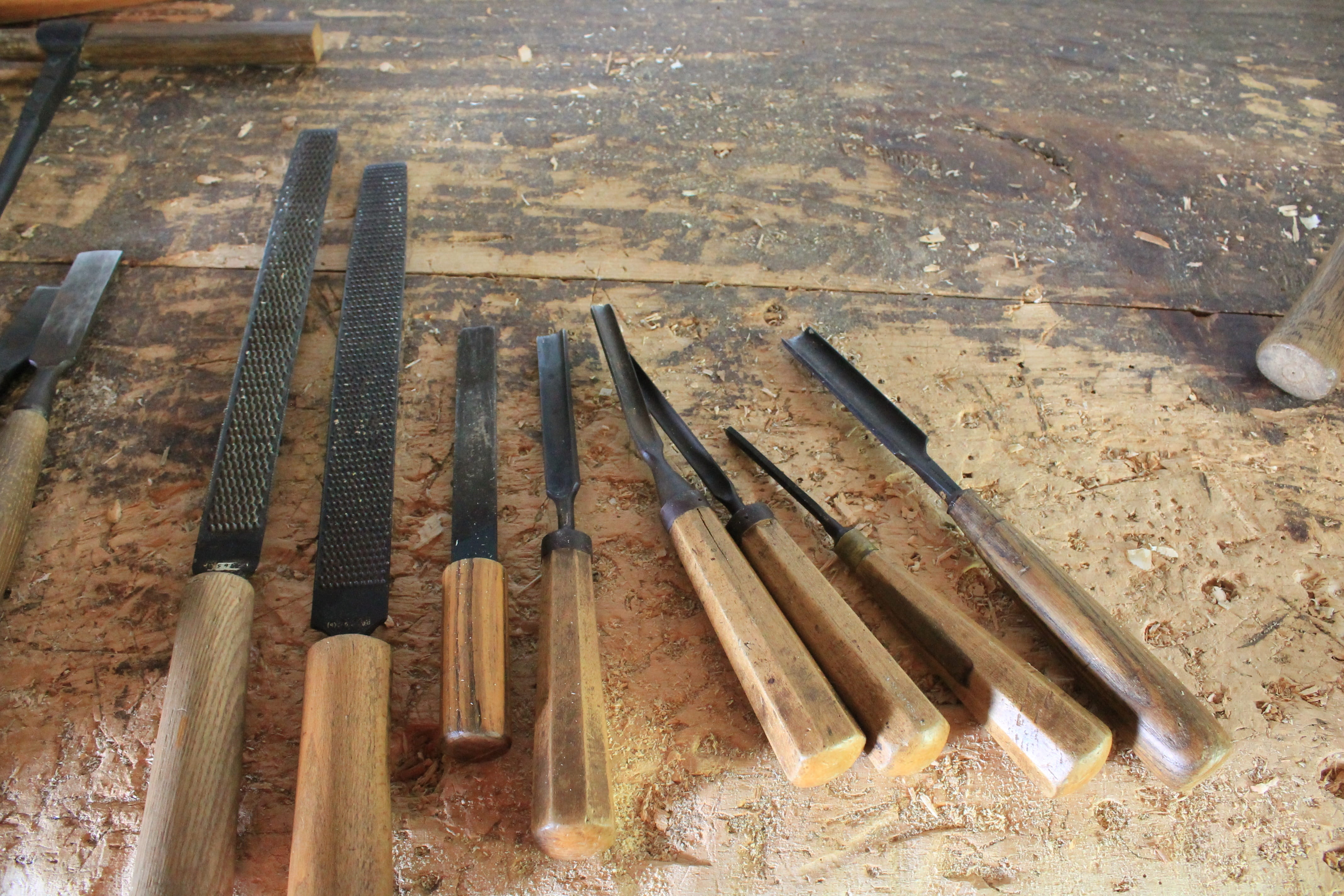 nature, workshop, work tool, arrangement, steel, close-up, high angle view, sunlight, large group of objects, table, wood, choice, metal, carpentry, no people, HD Wallpaper
