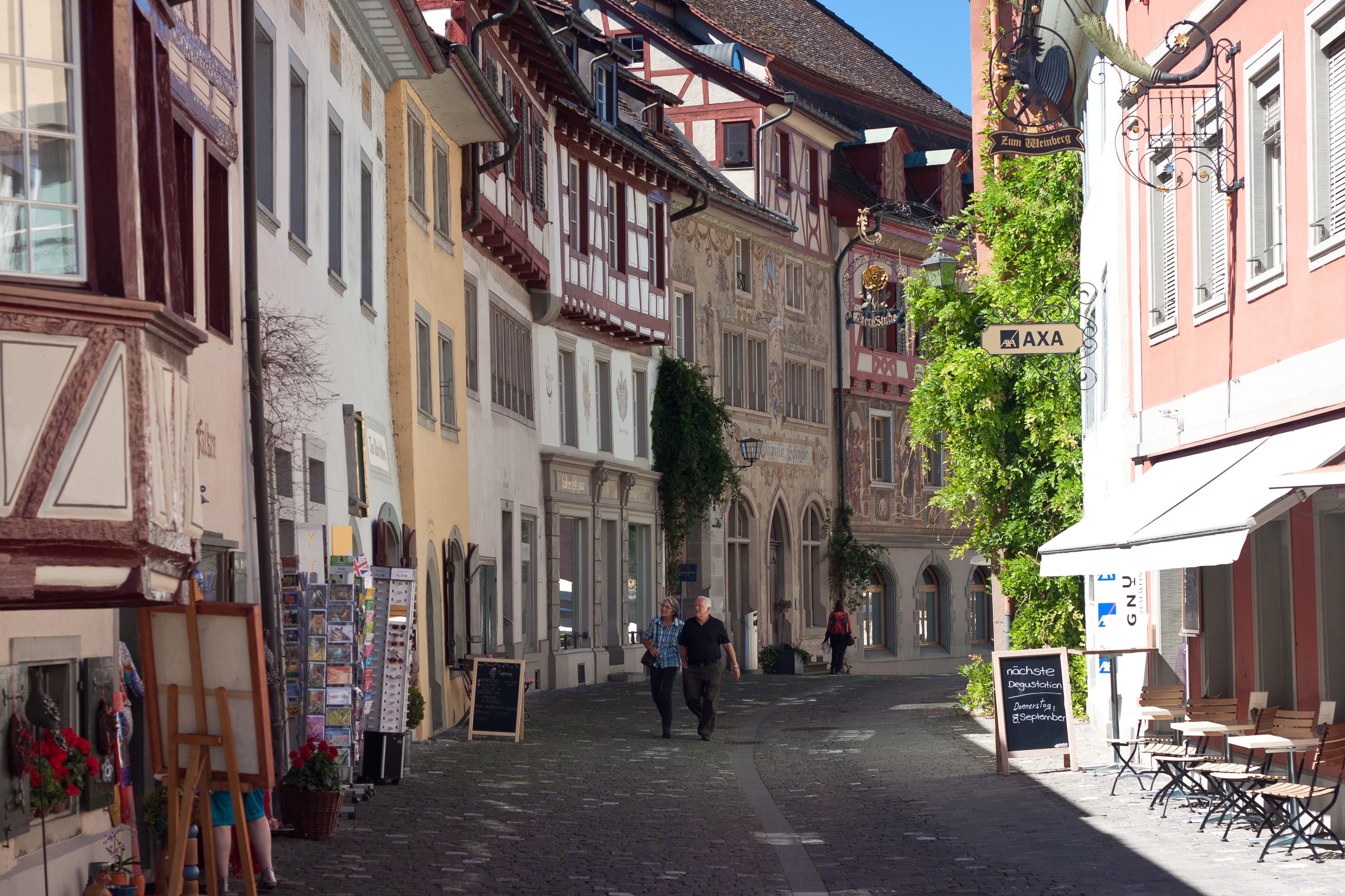 architecture, plant, old town, homes, built structure, real people, adult, street, walking, truss, people, residential district, building, day, Schaffhausen, HD Wallpaper