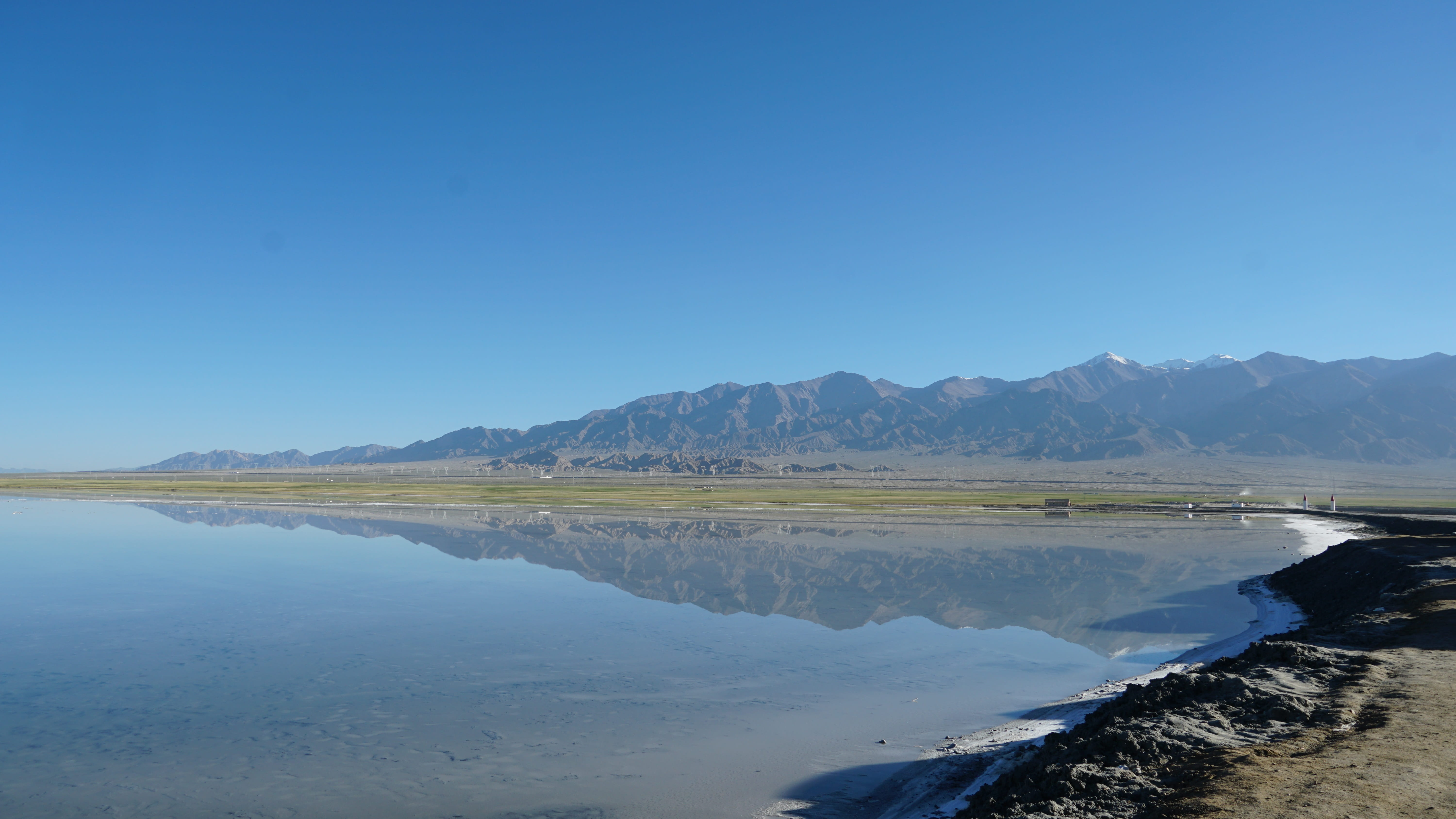 sky, idyllic, 5K, tranquil scene, the scenery, reflection, no people, water, tranquility, lake, scenics - nature, copy space, emerald lake, salt flat, HD Wallpaper