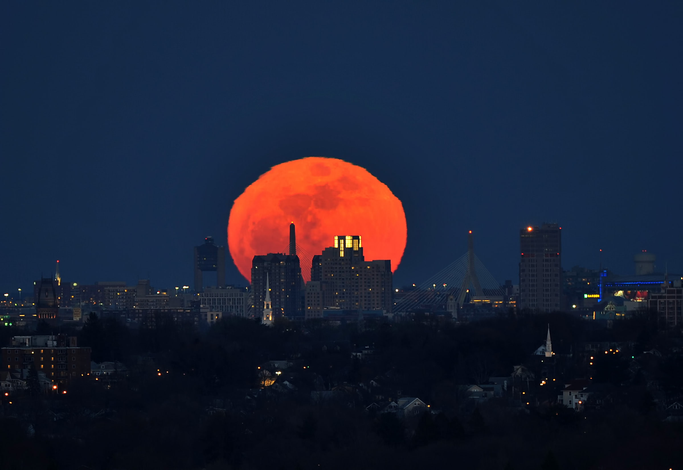 the full moon, travel destinations, cloud - sky, financial district, 1080P, red, office building exterior, landscape, urban skyline, no people, built structure, HD Wallpaper