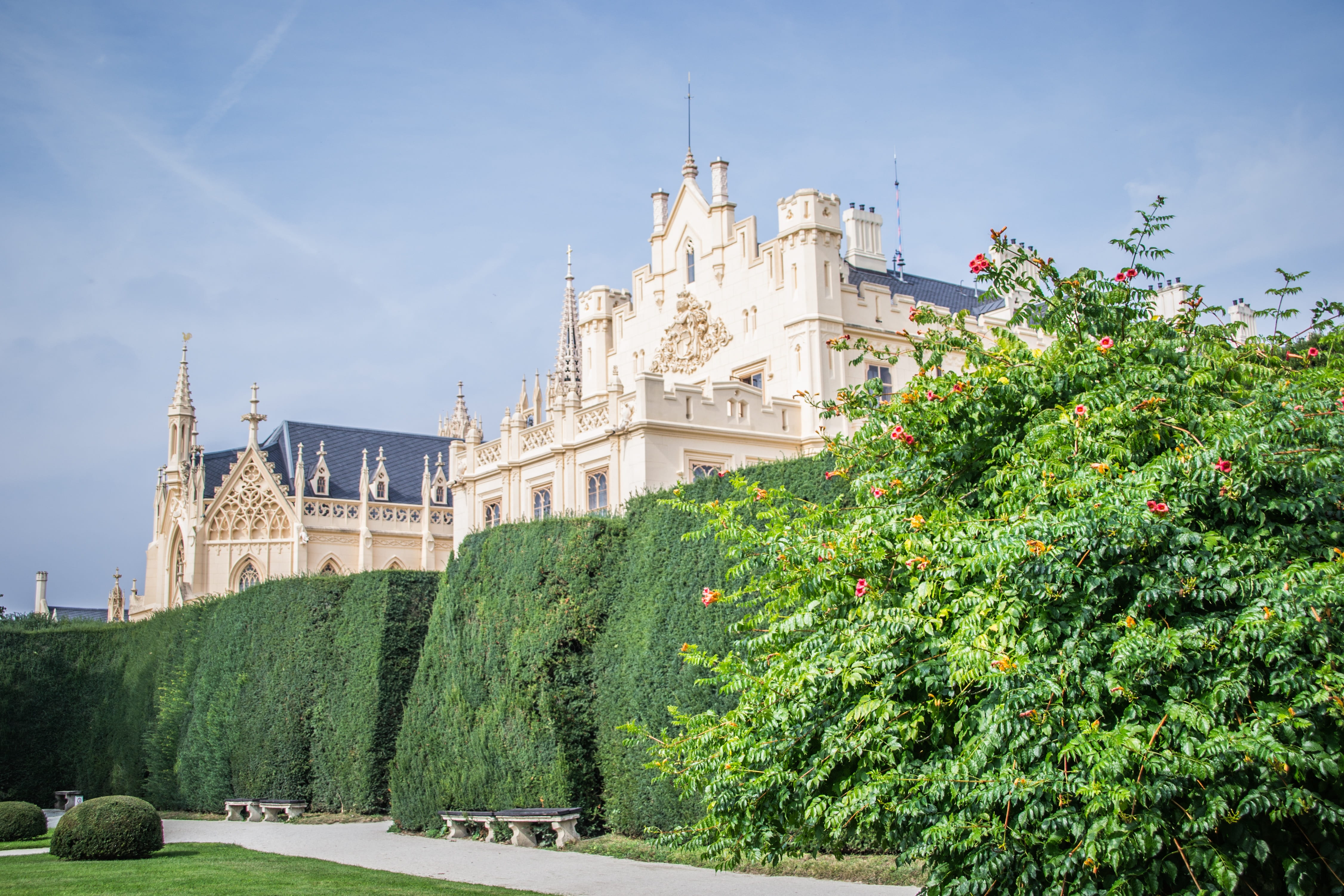 outdoors, tourism, building exterior, chateau lednice, sky, city, spire, the past, architecture, building, history, plant, 4K, tree, no people, government, HD Wallpaper
