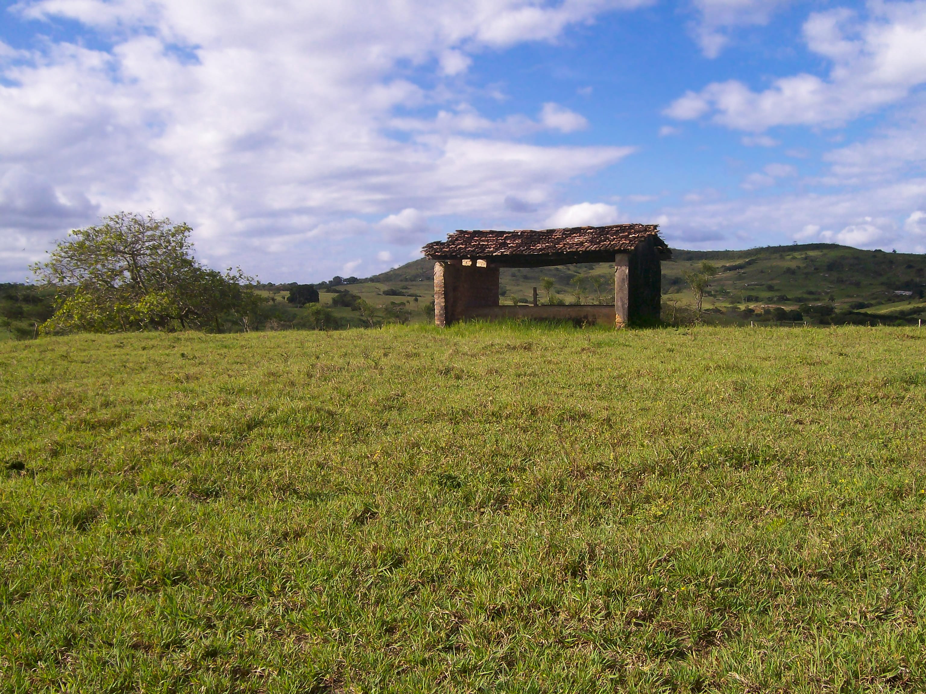 tranquility, plant, green color, cloud, farmhouse, ancient civilization, growth, history, Clouds, simplicity, mountain, day, summer, grass, nature, sky, HD Wallpaper