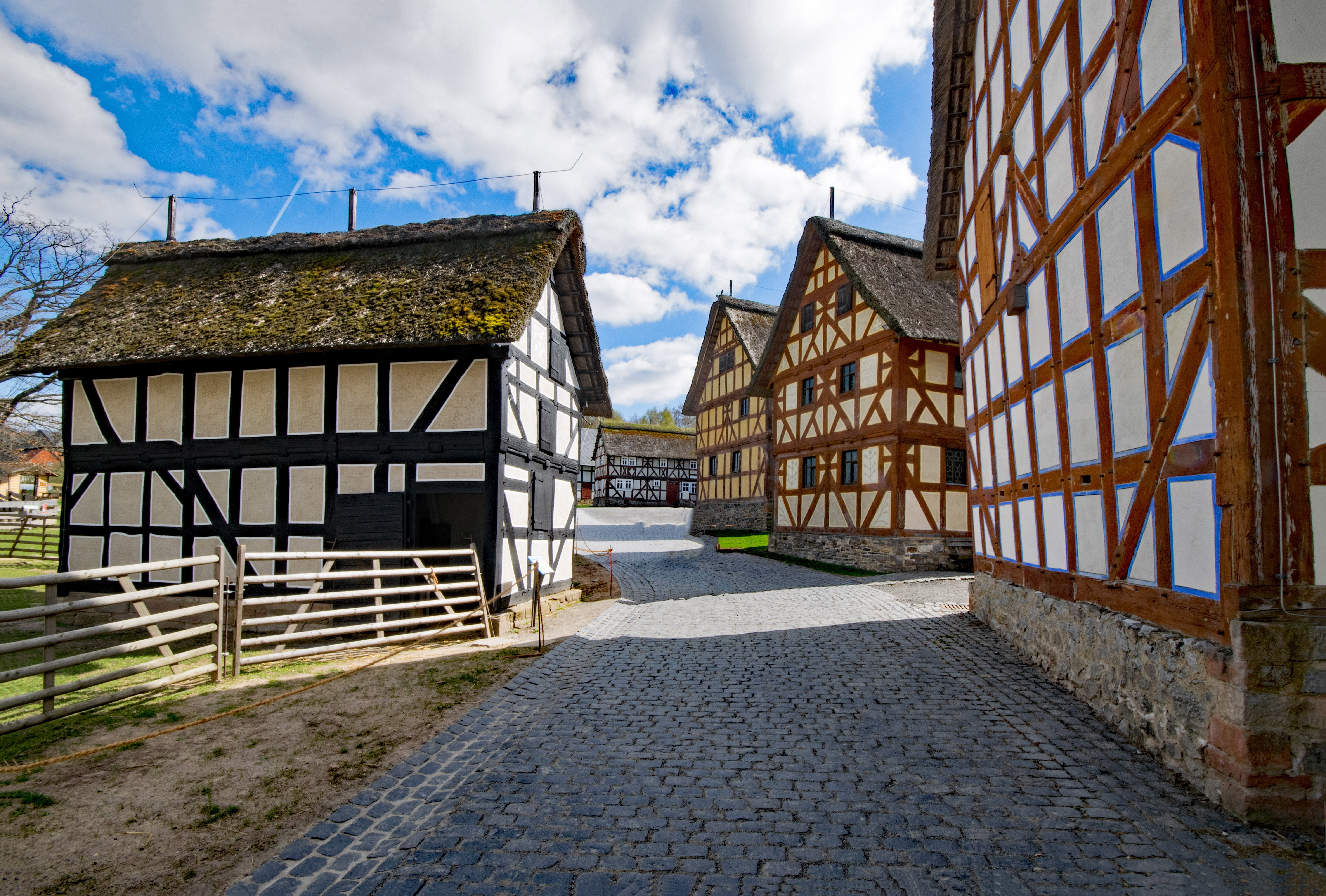 architecture, water, building, building exterior, built structure, hesse, germany, house, no people, sunlight, day, old town, 5K, nature, connection, city, HD Wallpaper