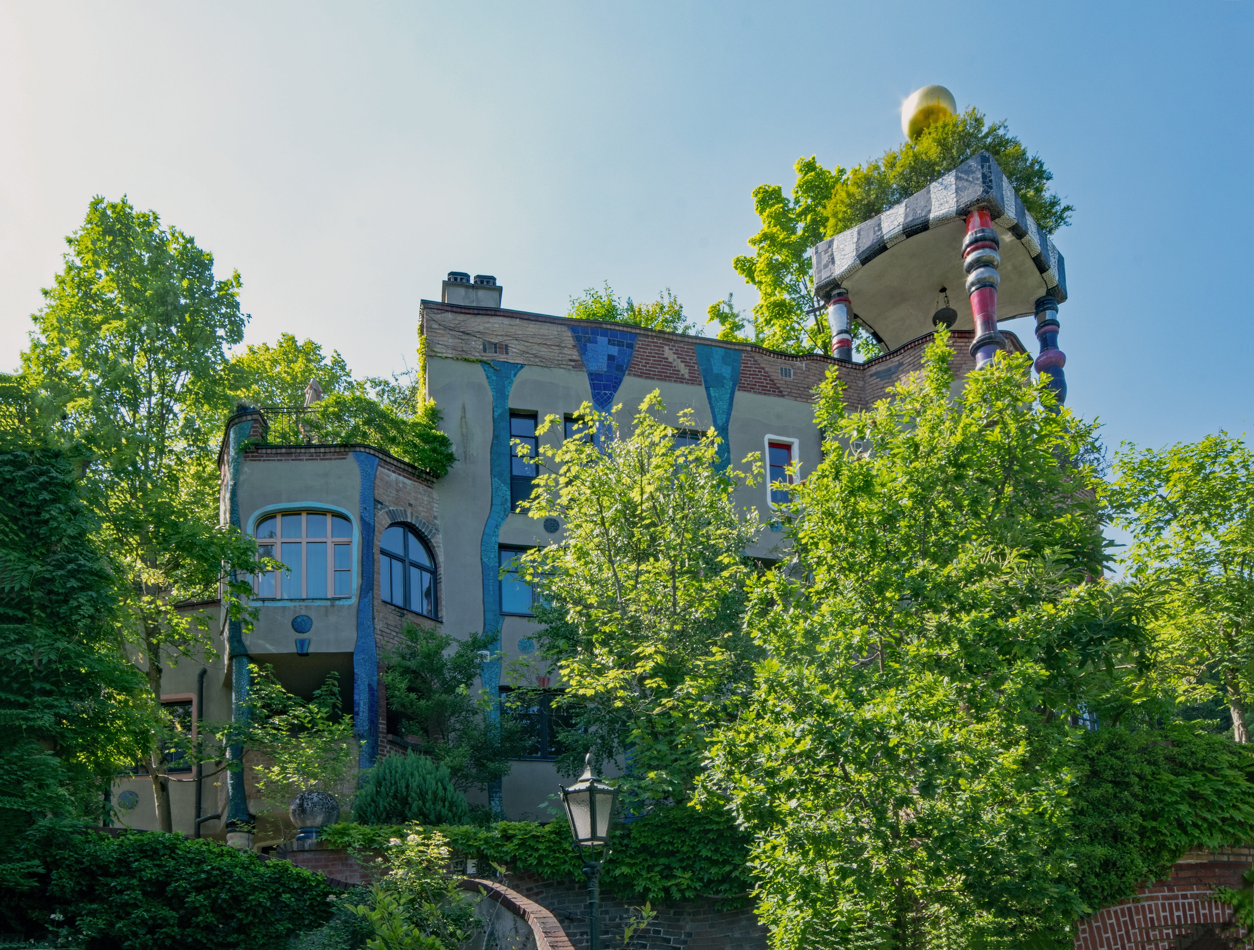 bad soden, tree, hundertwasser house, green color, house, germany, building exterior, clear sky, taunus, sky, residential district, growth, leaf, city, HD Wallpaper