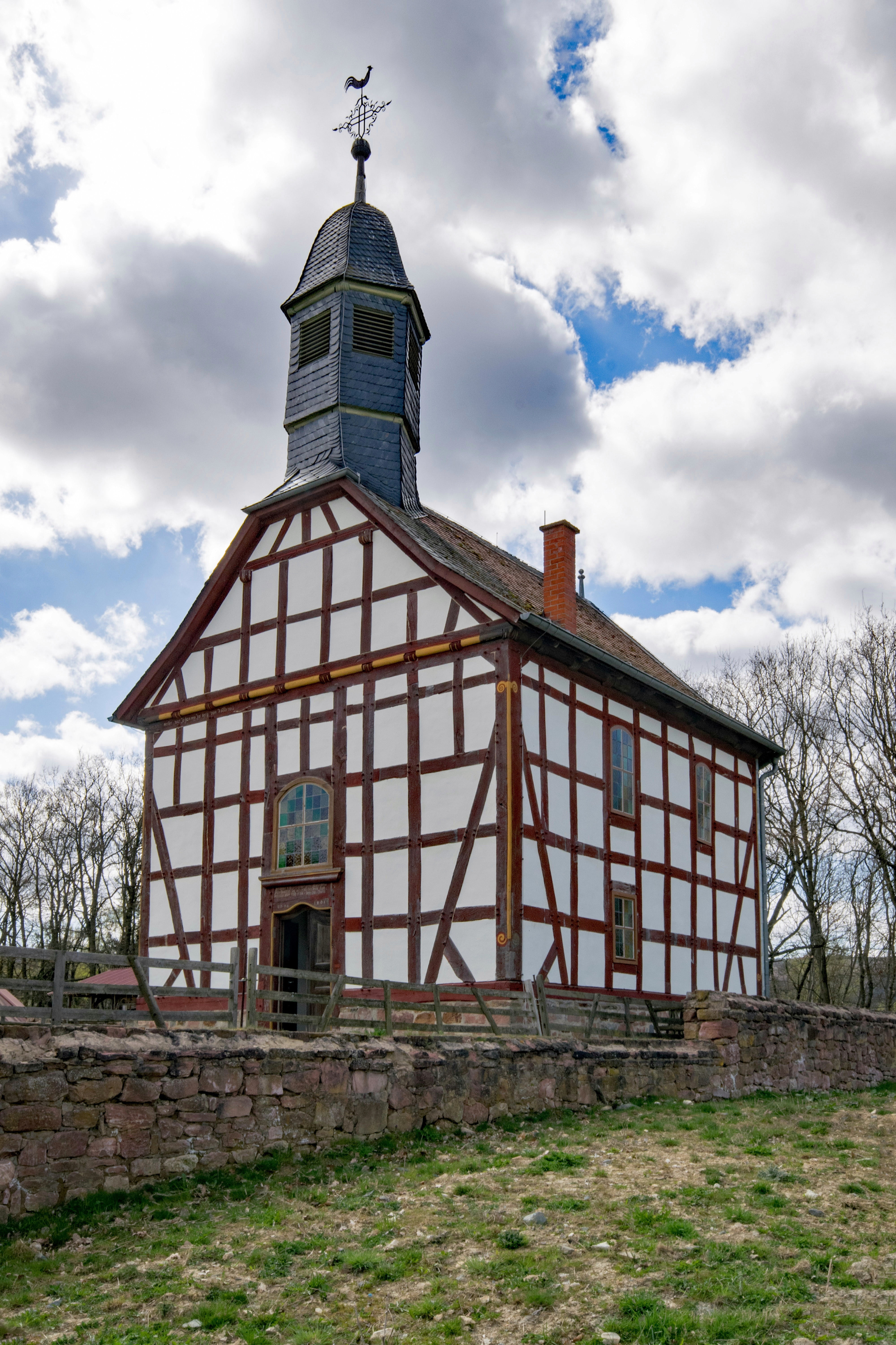 building, taunus, architecture, germany, fachwerkhaus, church, old town, place of worship, built structure, neu-anspach, day, tower, hesse, truss, cloud - sky, Phone HD Wallpaper