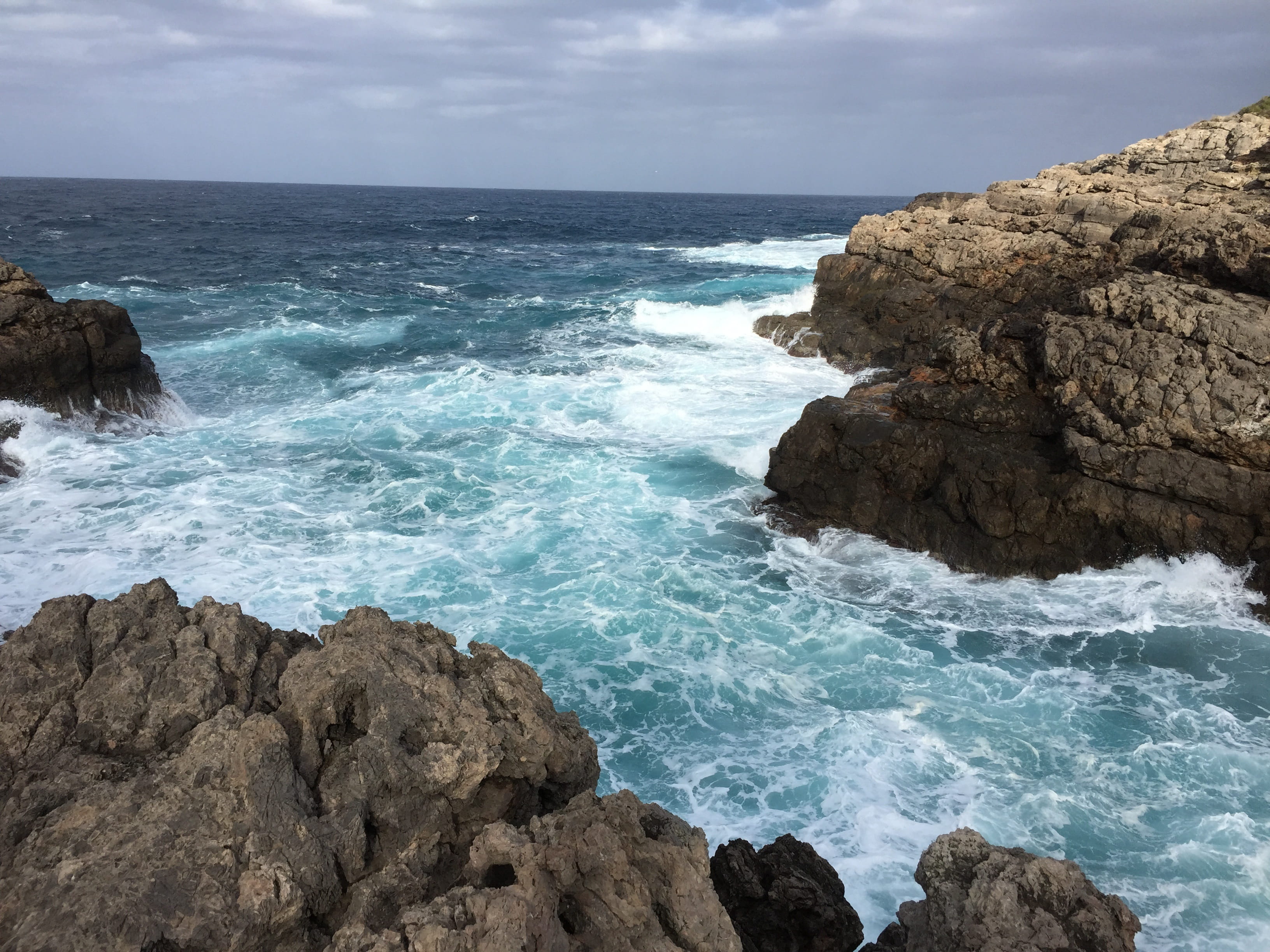 scenics - nature, motion, solid, outdoors, sea, rock formation, breaking, water, rocky coastline, horizon, sport, wave, beauty in nature, blue, nature, HD Wallpaper