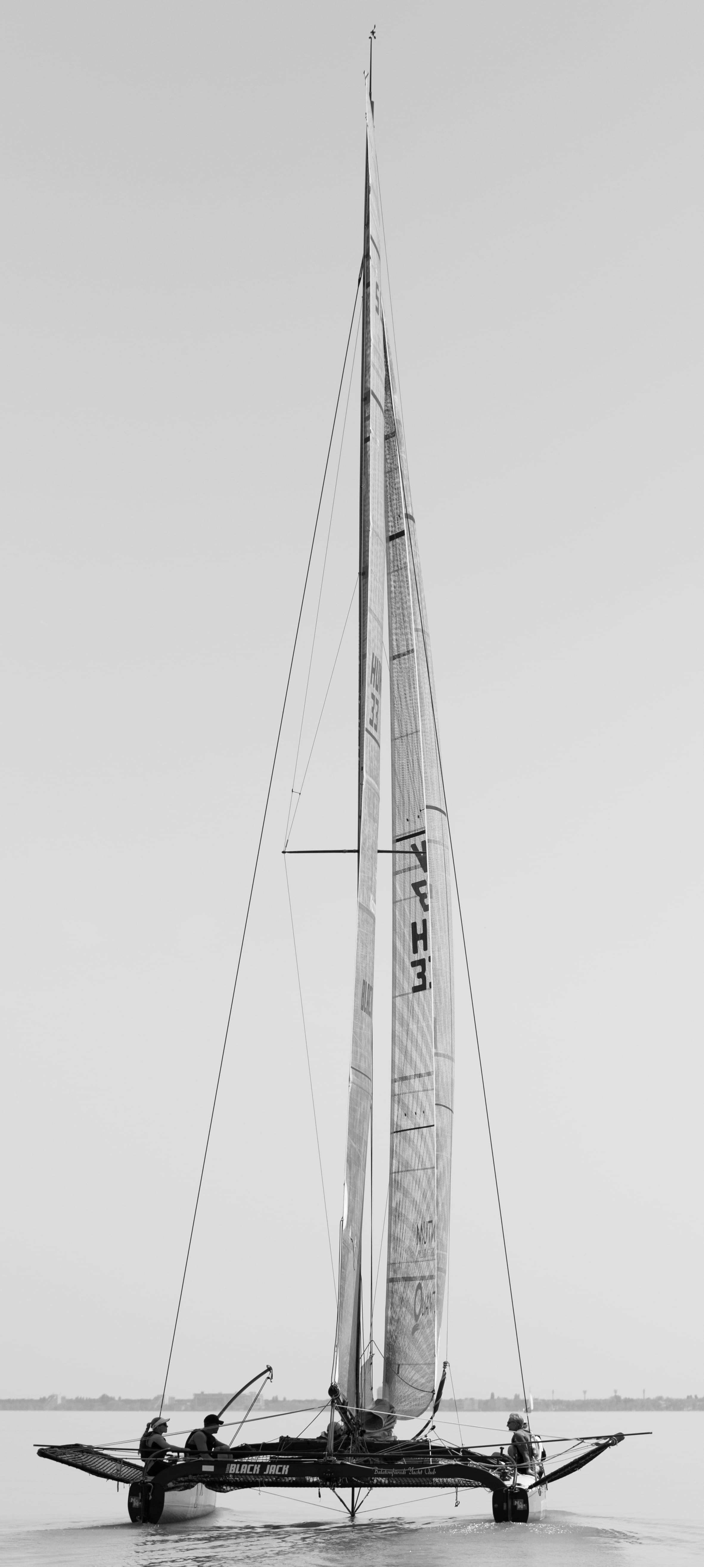 mast, nautical vessel, no people, garda, 5K, watercraft, riva del garda, sailing, dinghy, vehicle, human, dock, rope, sailboat, italy, yacht, person, boat, Phone HD Wallpaper