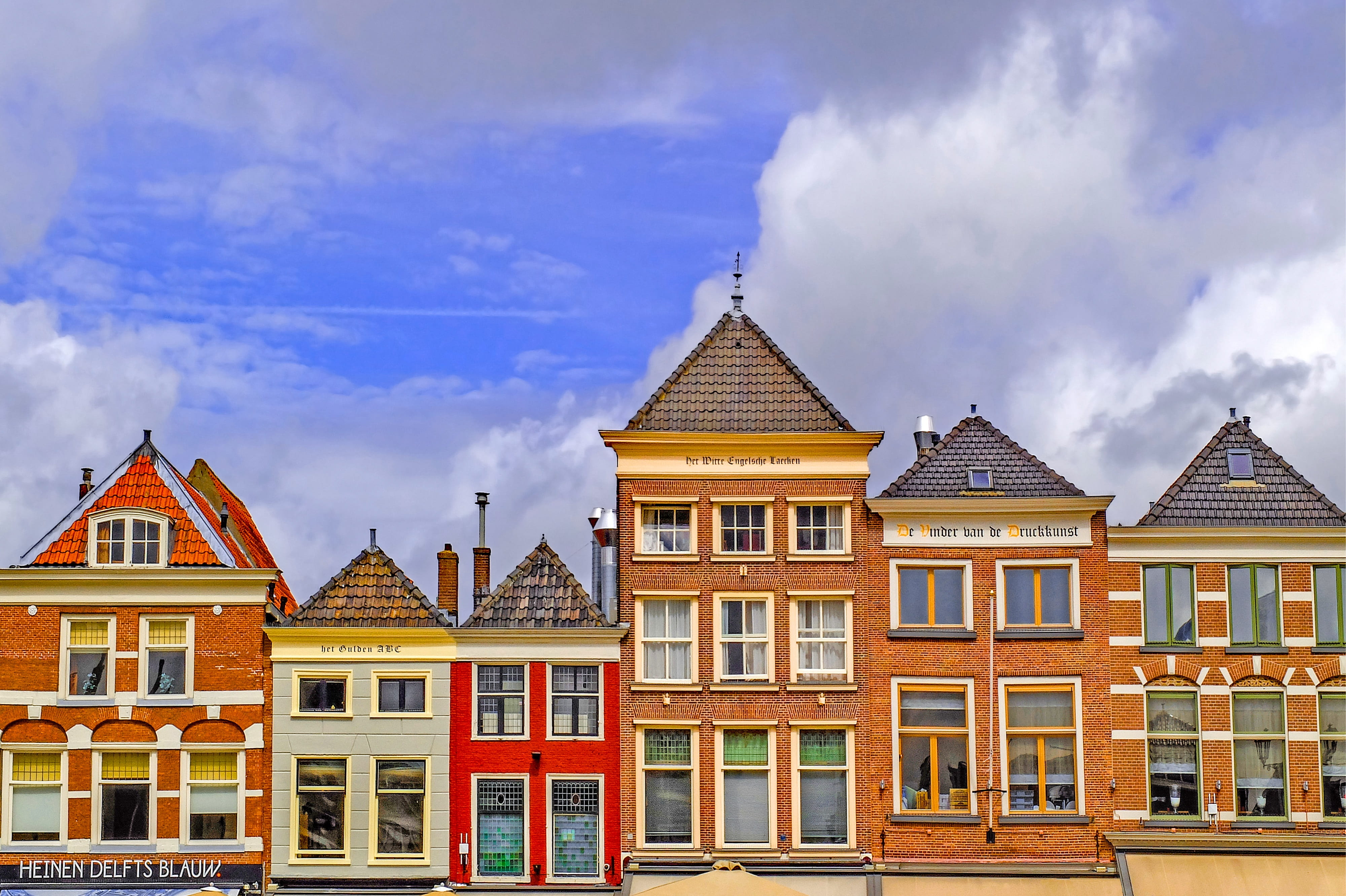 outdoors, no people, europe, residential district, day, brick, building, multi colored, sky, house, delft, built structure, cloudscape, holland, town, city, HD Wallpaper