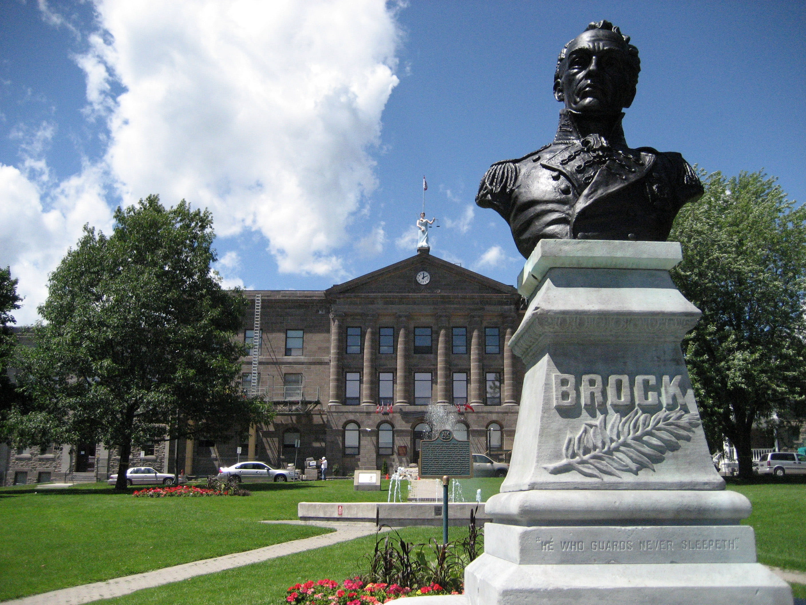 brock, Canada, ontario, Statue, photos, art and craft, architecture, creativity, day, representation, isaac, buildings, 2K, building, male likeness, human representation, HD Wallpaper