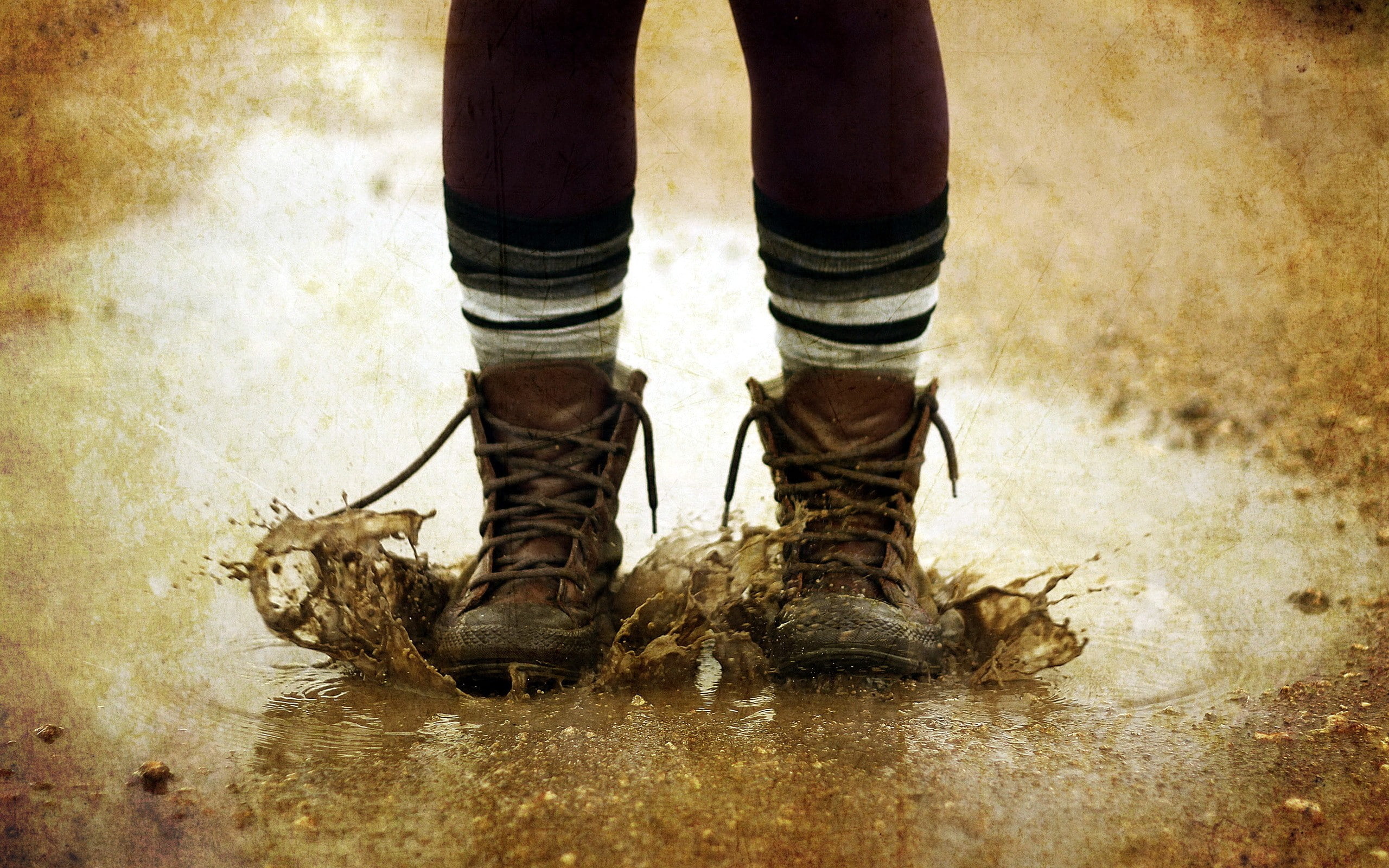 water, 2K, mud, shoes, legs, HD Wallpaper