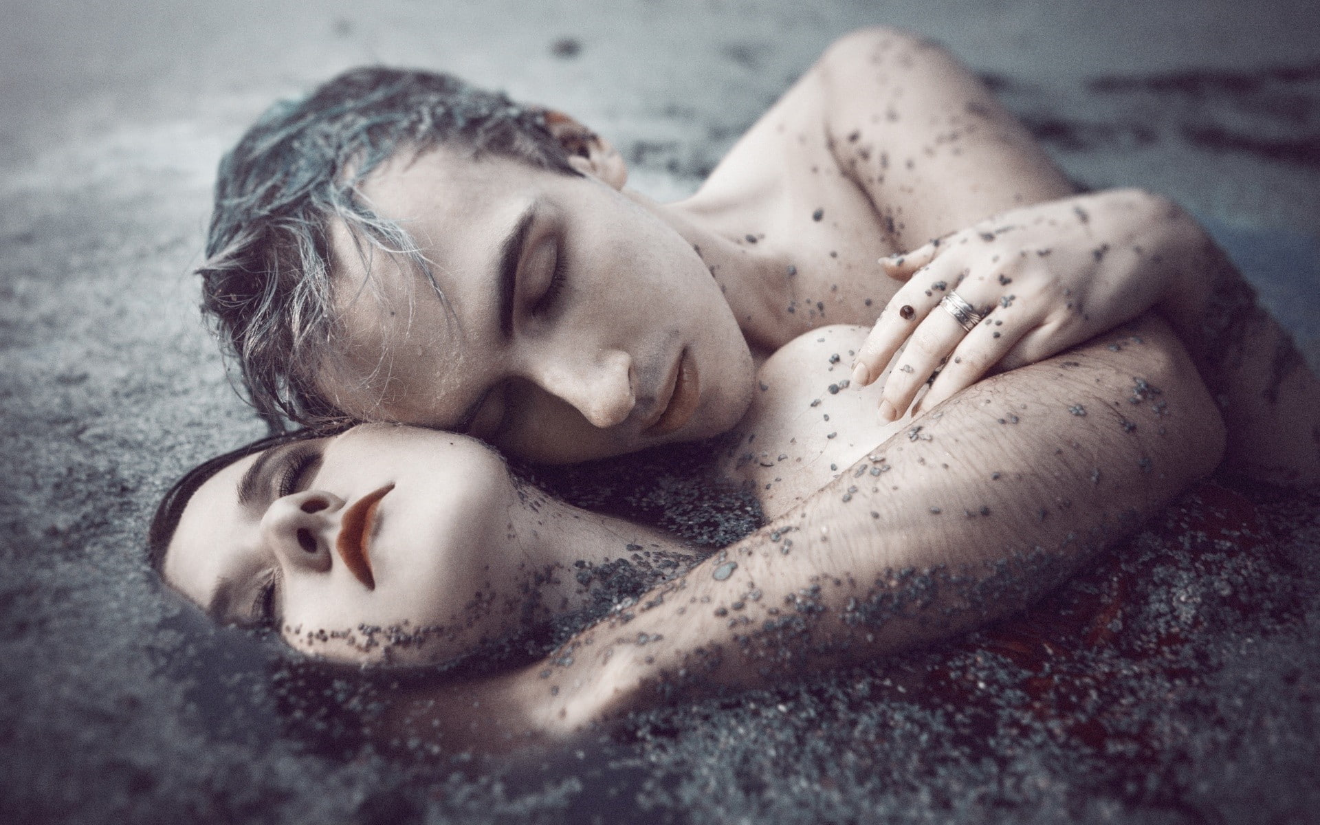 women, closed eyes, mud, 1080P, men, HD Wallpaper