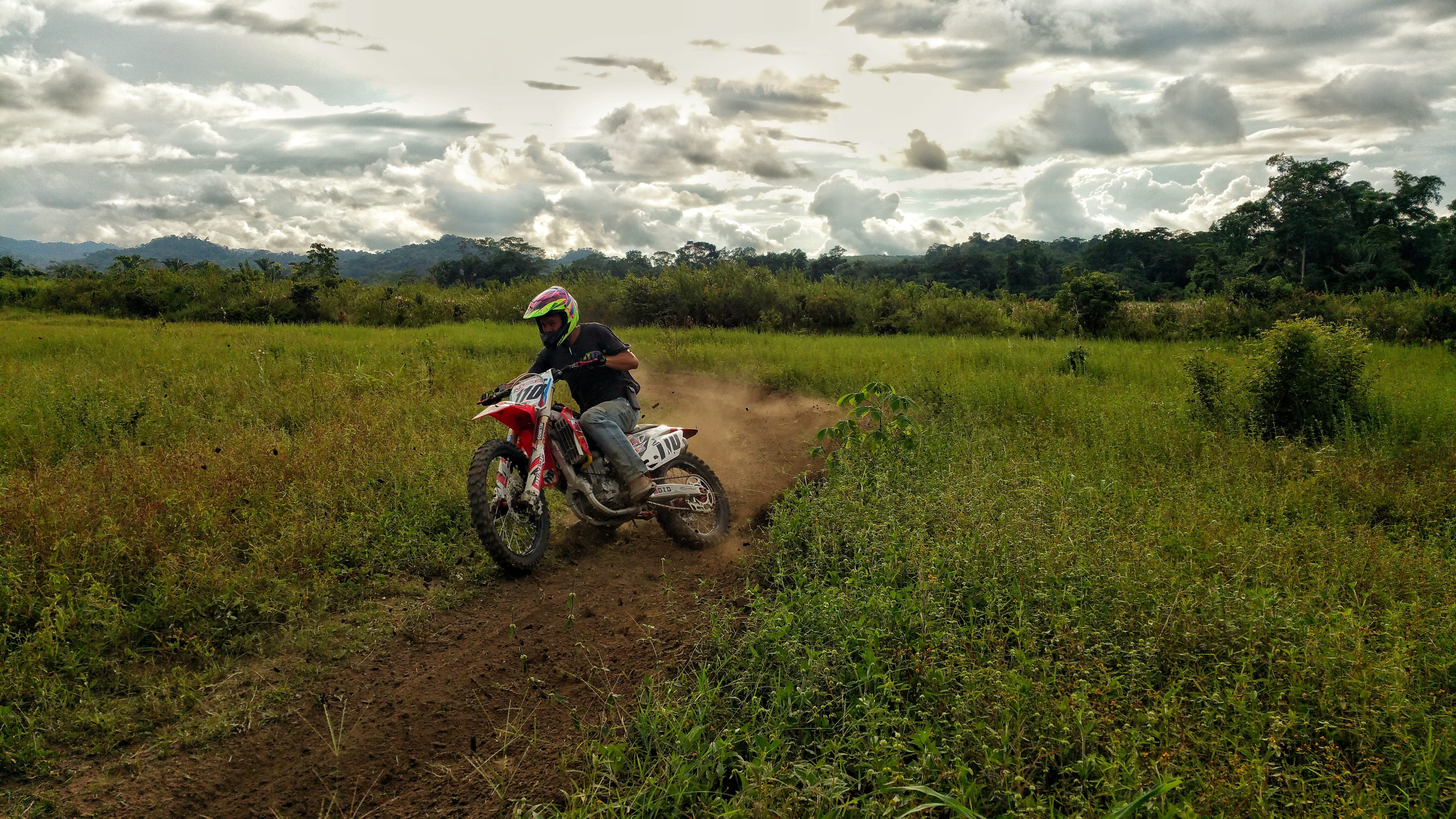 motorcycle, mode of transportation, dirt bike, land, sports race, helmet, transportation, lifestyles, outdoors, nature, dirt, belize, honda, field, motorcross, HD Wallpaper