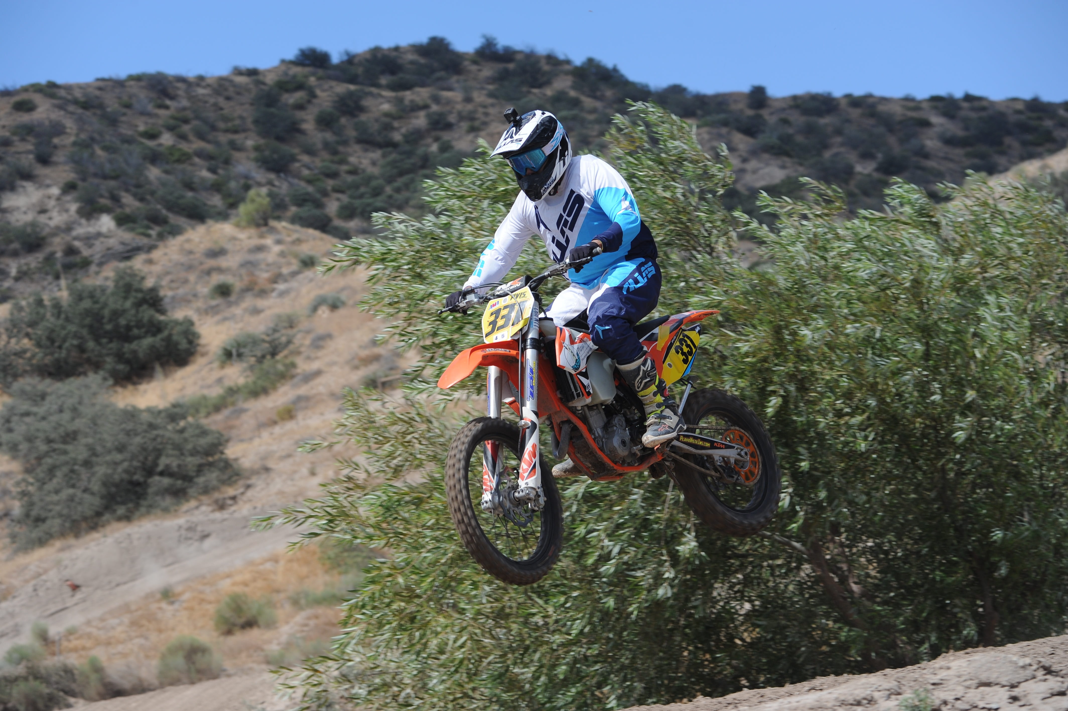 cycle, mode of transportation, active, rider, dirt, mountain, day, bicycle, headwear, land vehicle, transportation, race, 4K, extreme sports, moto, competition, HD Wallpaper