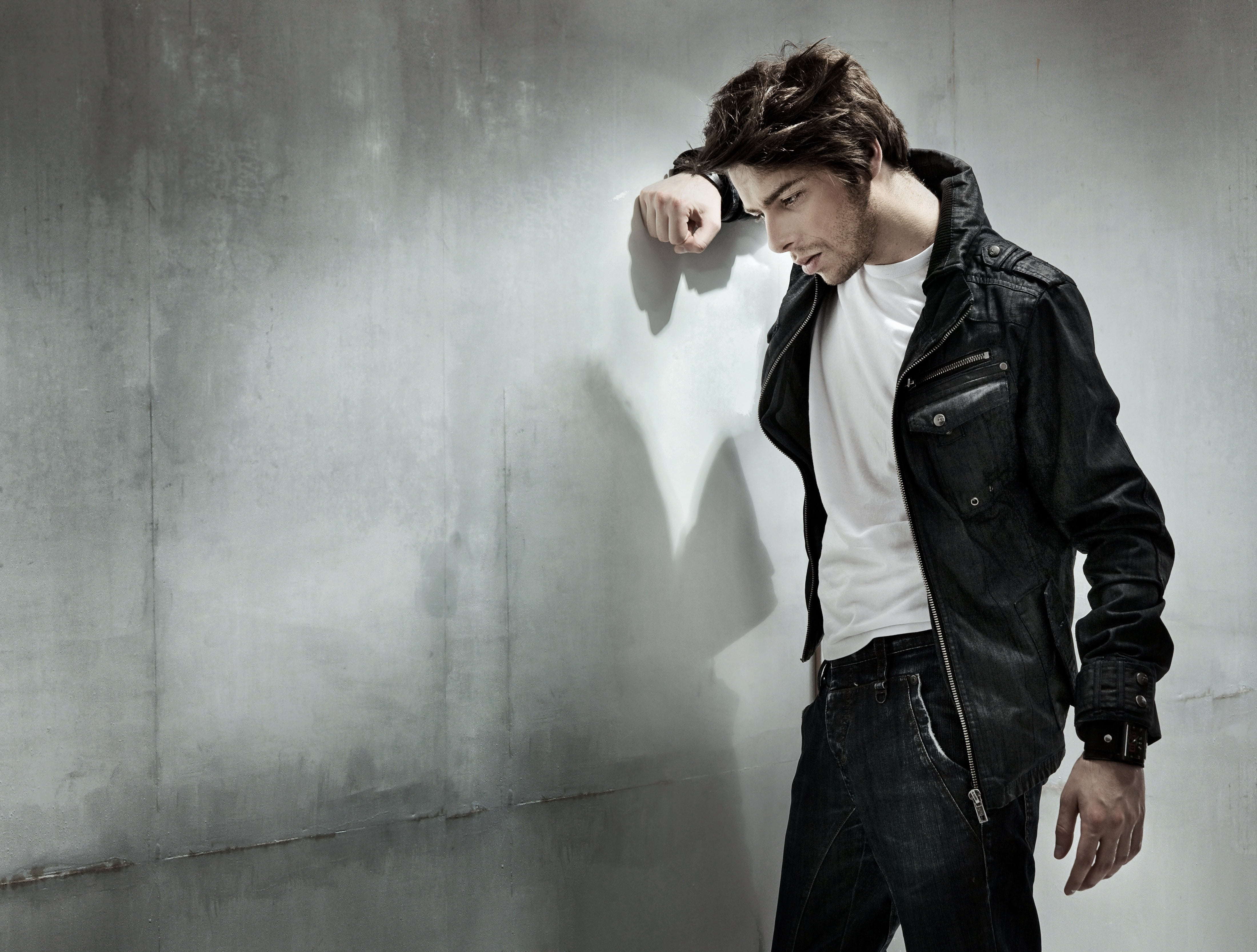 wall - Building Feature, caucasian Ethnicity, copy Space, cool, emotion, posing, leather, lifestyles, shirt, macho, confidence, only Men, elegance, serious, HD Wallpaper