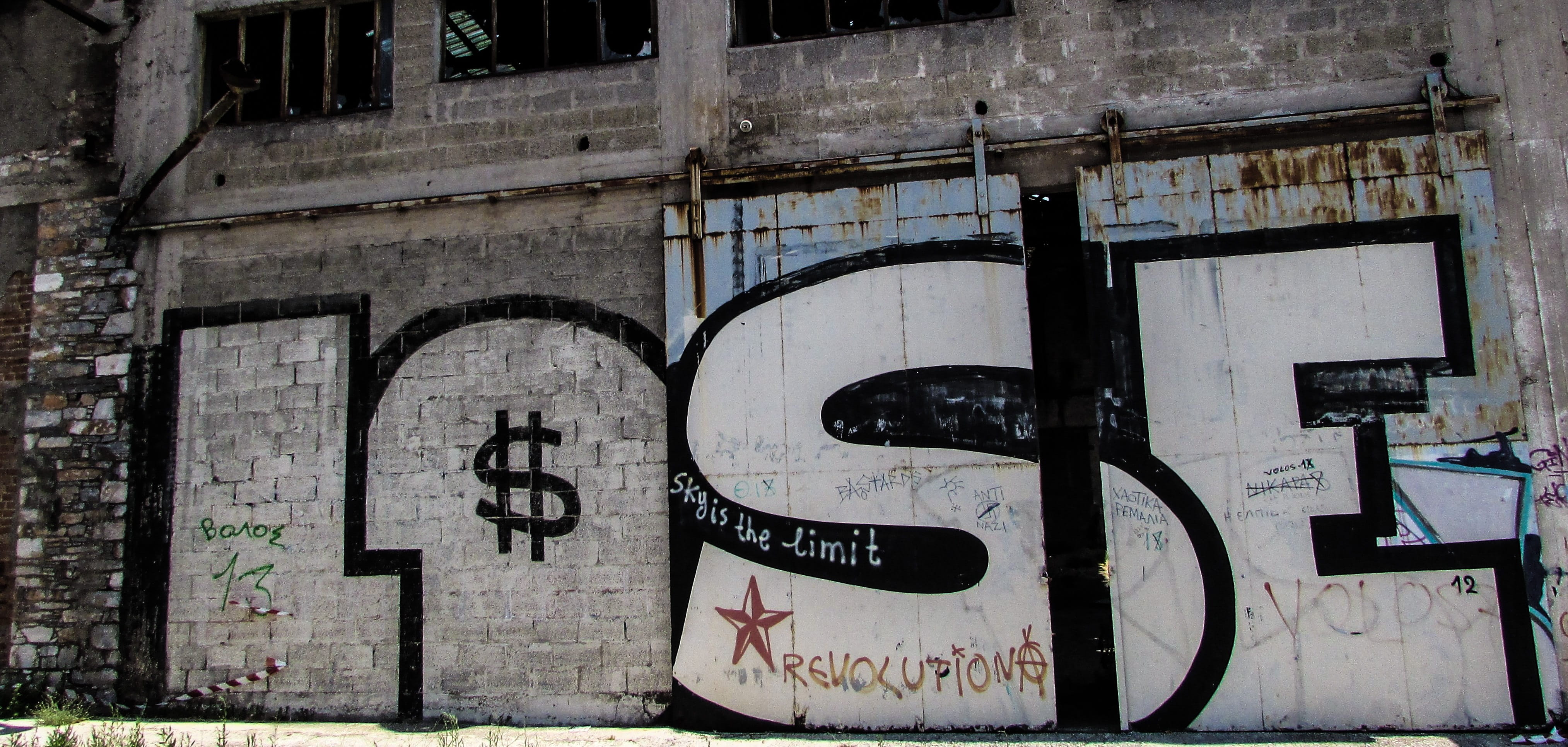 communication, bankruptcy, sign, outdoors, abandoned, built structure, failure, street art, building, wall - building feature, art and craft, day, decay, HD Wallpaper