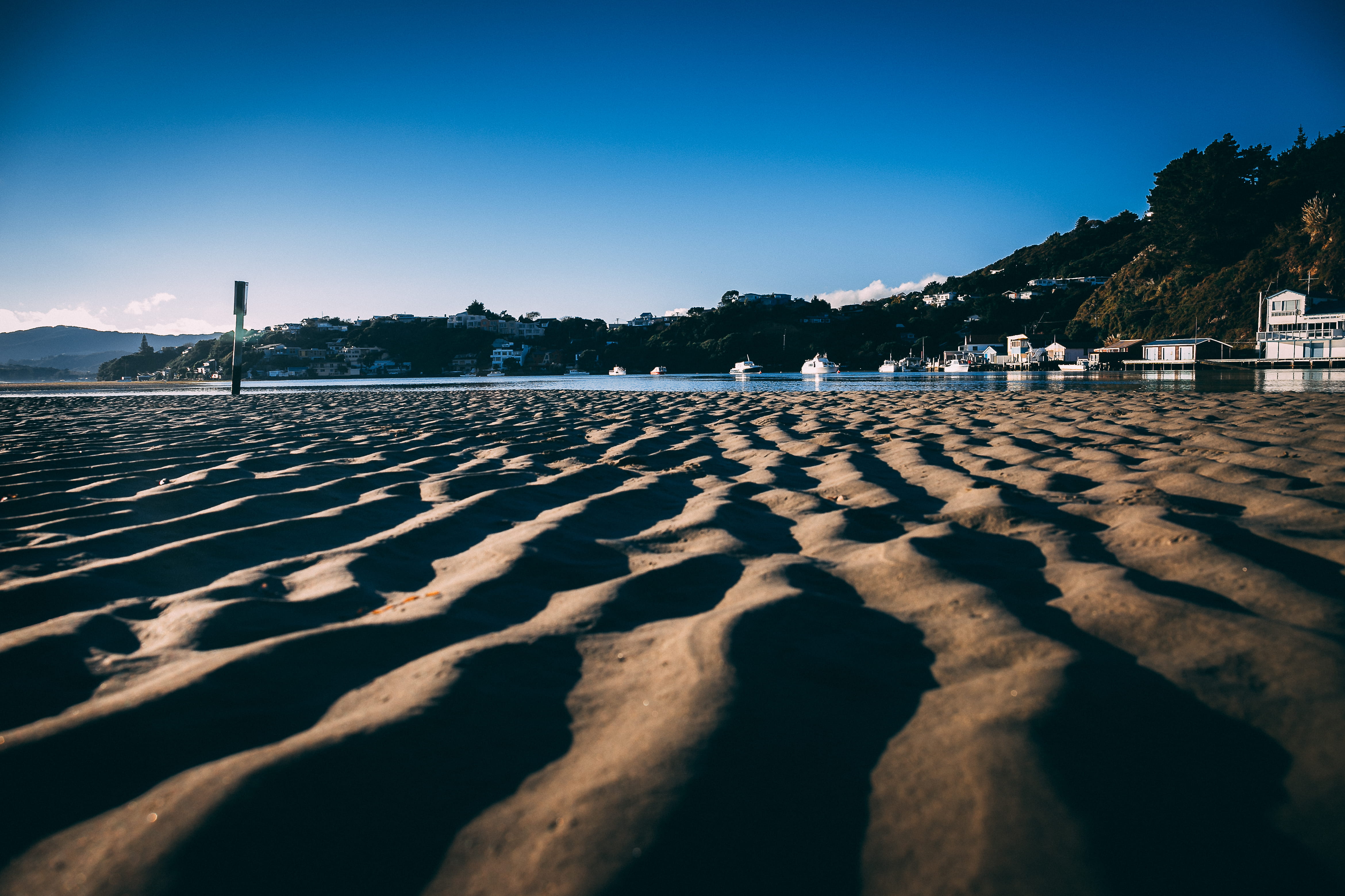 breach, low tide, boats, beach, shadow, sunlight, tranquility, mana, built structure, no people, land, 4K, porirua, clear sky, tranquil scene, landscape, HD Wallpaper
