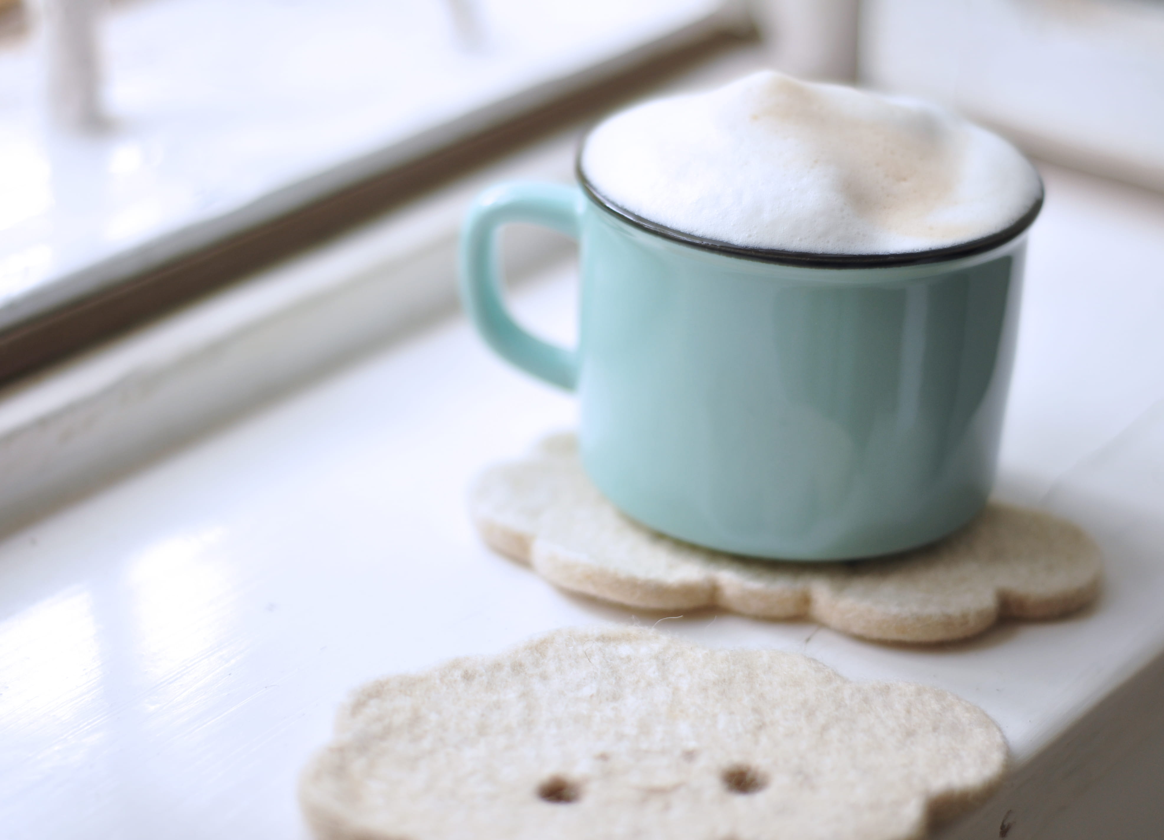 drink, coffee cup, close-up, teal, creams, indoors, freshness, food, kitchen utensil, beside, wall, dblue, tray, latte, window, glass, refreshment, 4K, HD Wallpaper