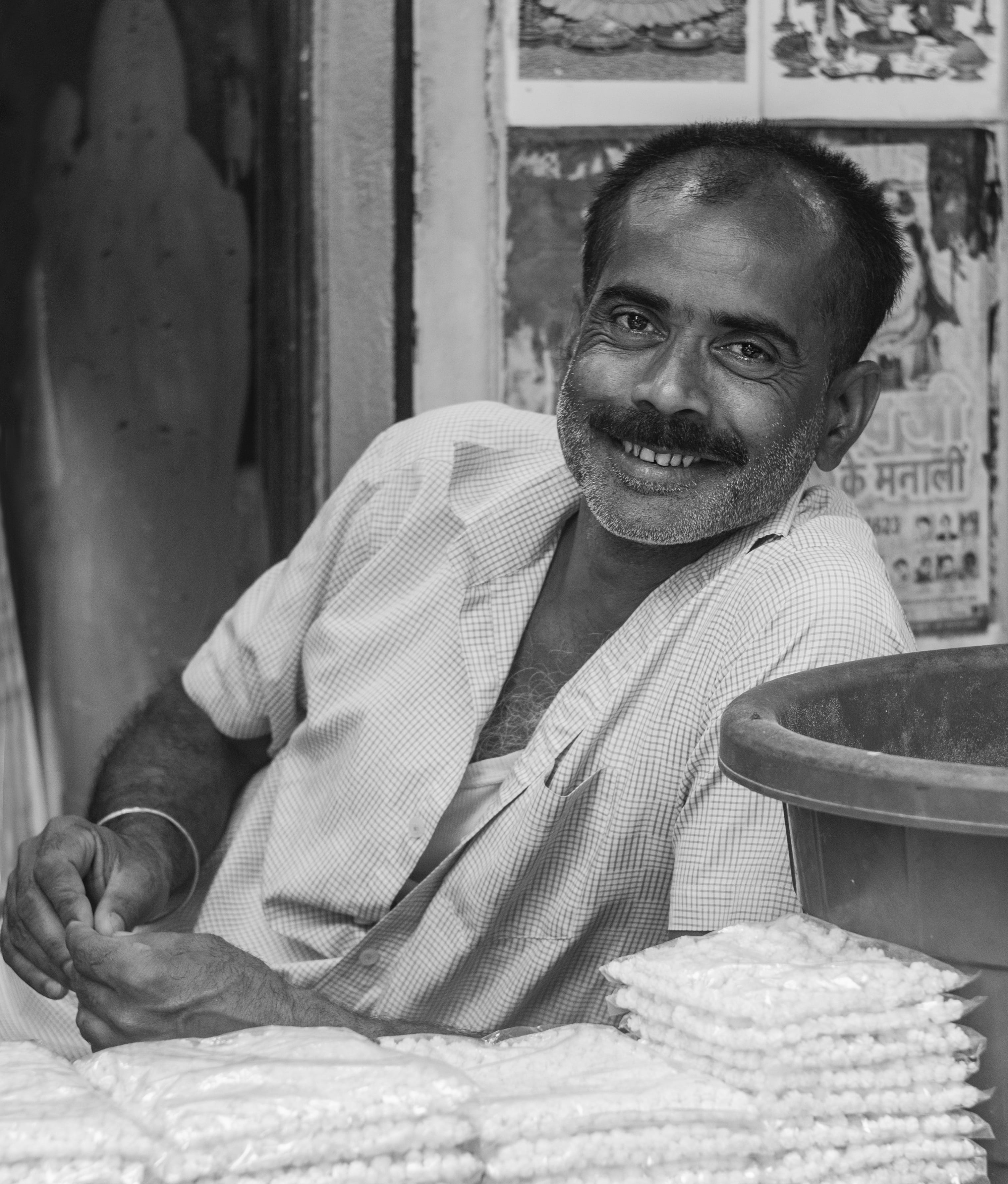 wearing, leader, indian businessman, photography, adult, cheerful, waist up, 2K, confident, businessman, male, shirt, expression, one person, emotion, Phone HD Wallpaper