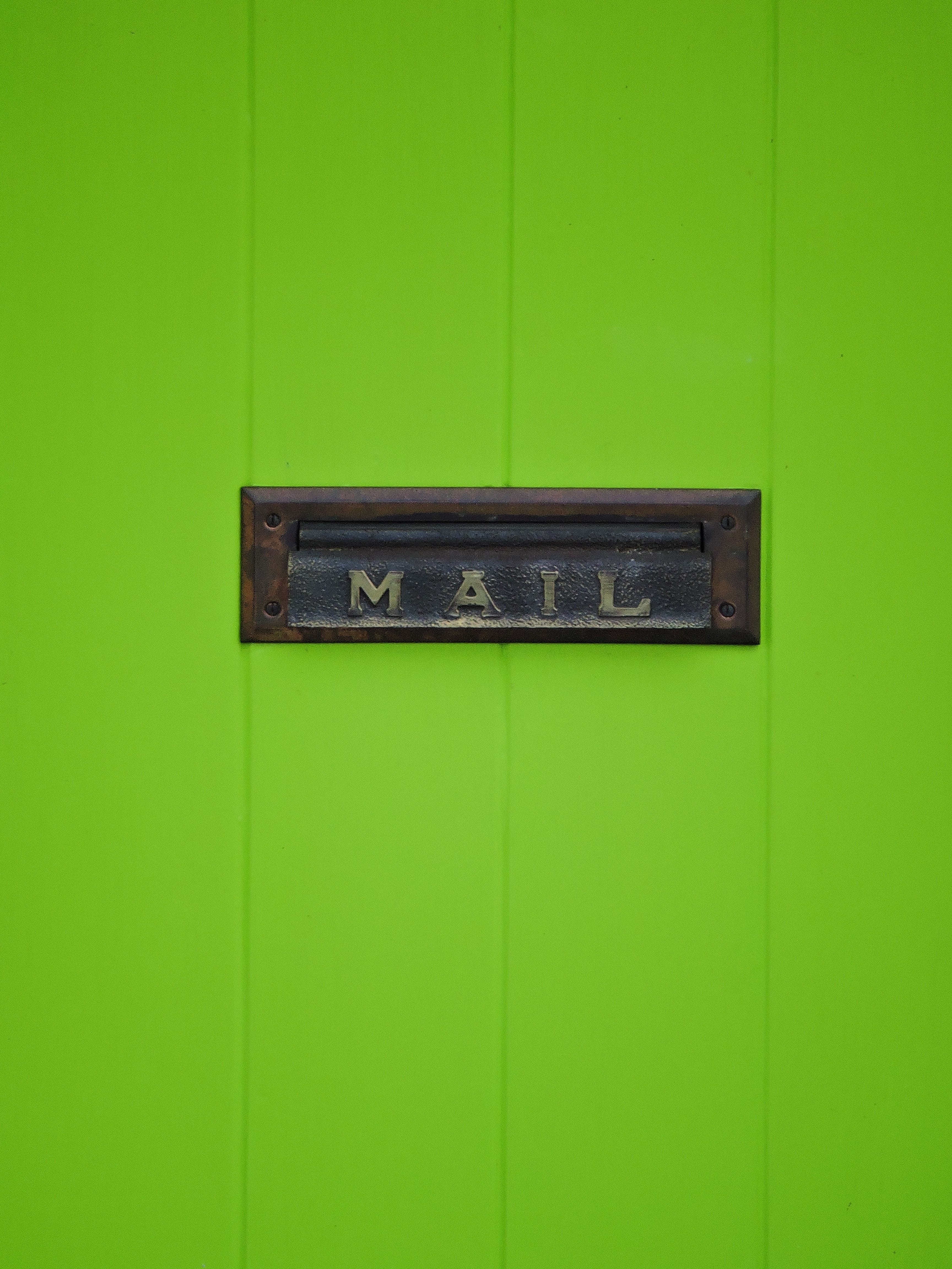 lime, green, door, 4K, built structure, close-up, architecture, mail, safety, security, mail slot, signage, protection, wood - material, green color, backgrounds, Phone HD Wallpaper