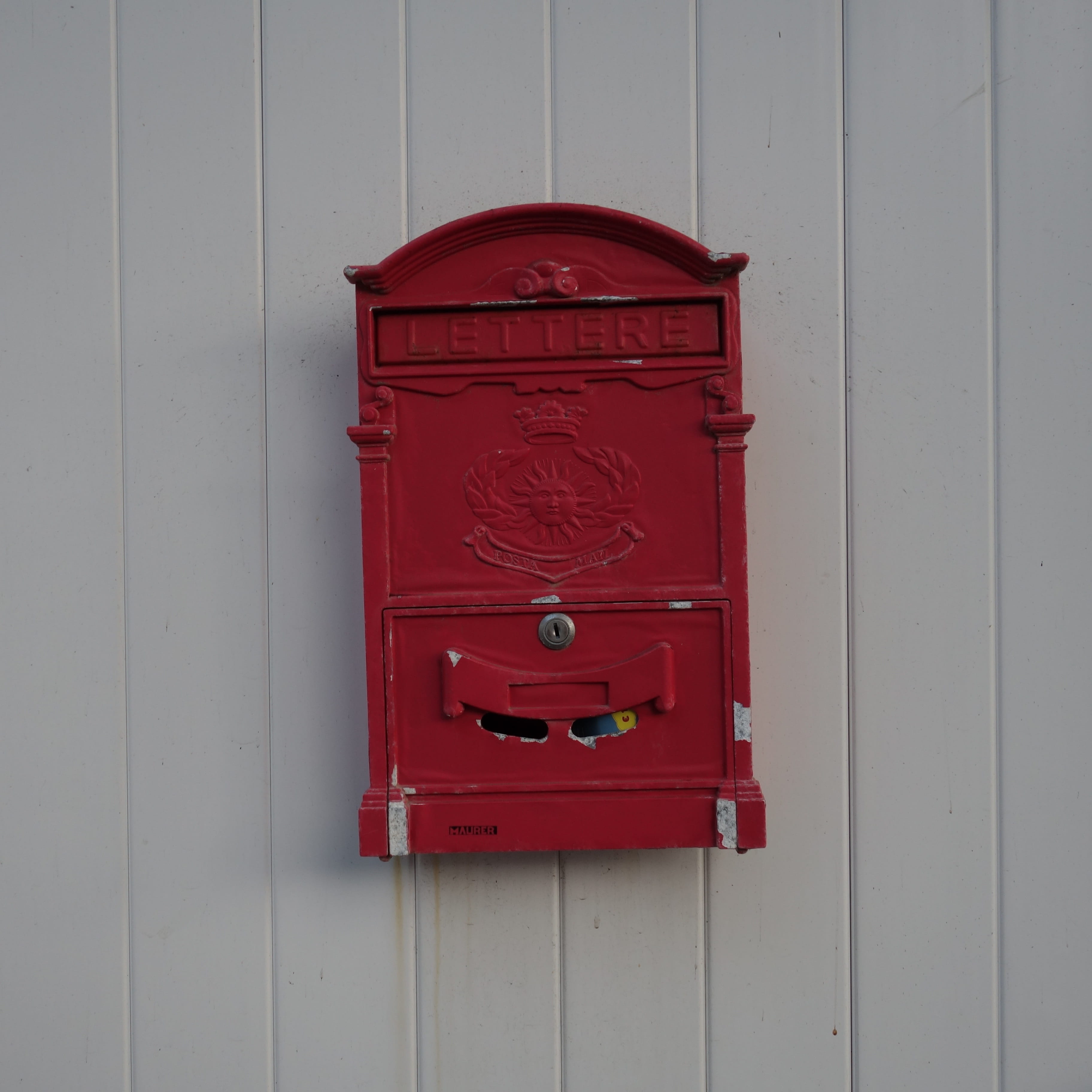 message, safety, built structure, lacquered, wall - building feature, communication, outdoors, day, architecture, correspondence, address, italy, protection, Phone HD Wallpaper