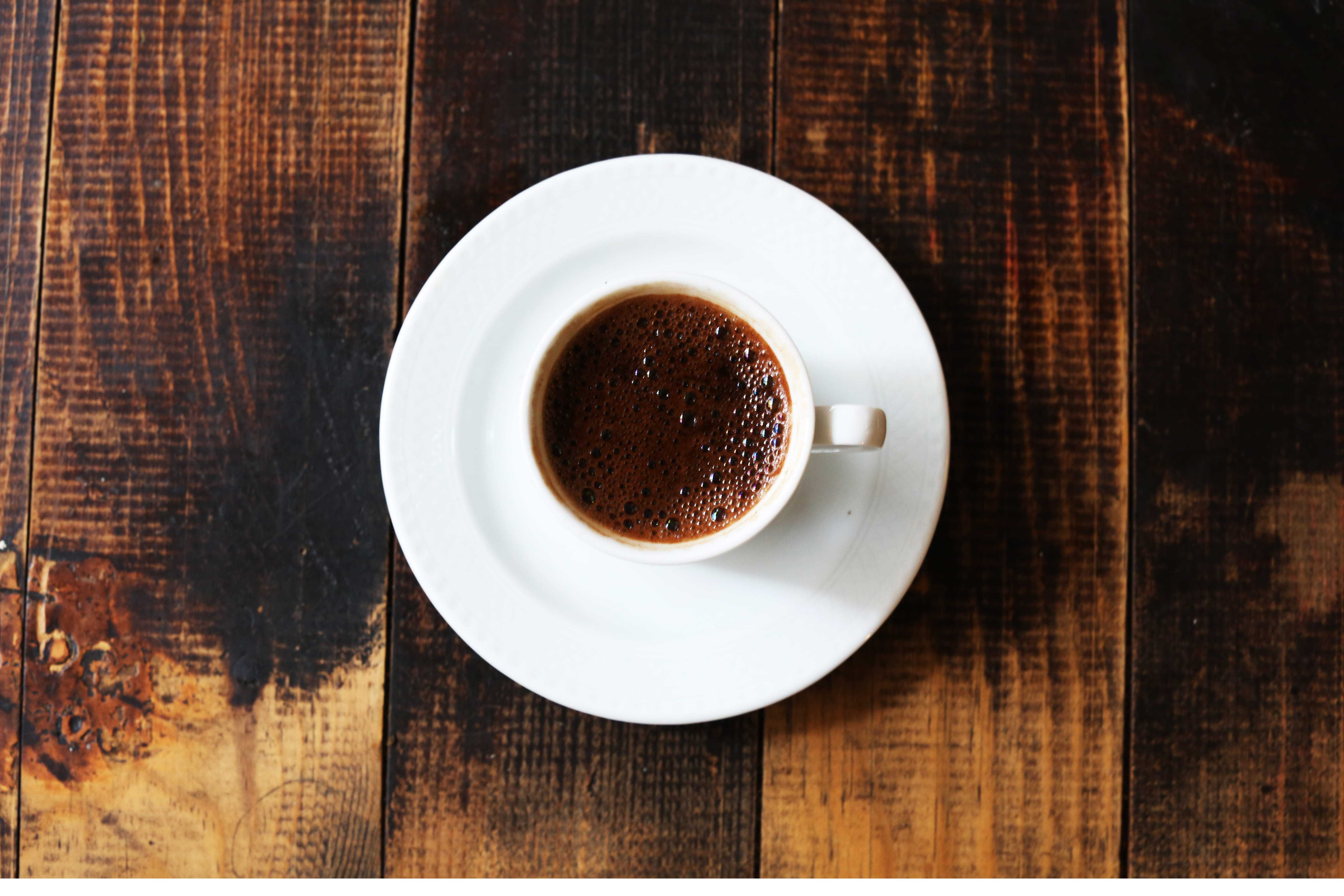 coffee - drink, cafe, cup and saucer, teacup, full, crockery, saucer, spoon, turkish coffee, aerial, coffee, table, high angle view, teaspoon, place mat, HD Wallpaper