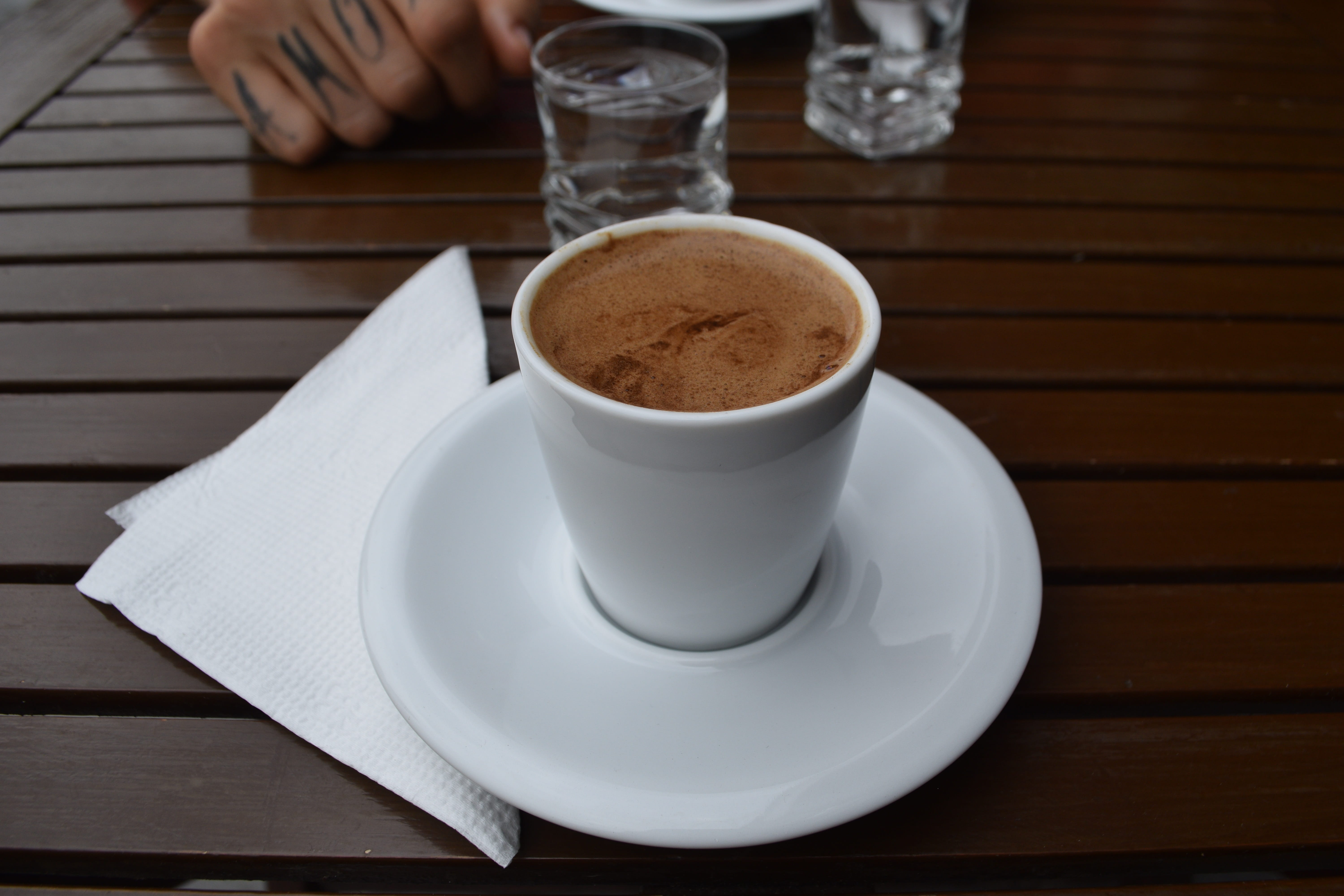 coffee - drink, table, turkey, real people, one person, refreshment, crockery, hot drink, white, mug, human hand, food and drink, 5K, leisure activity, HD Wallpaper