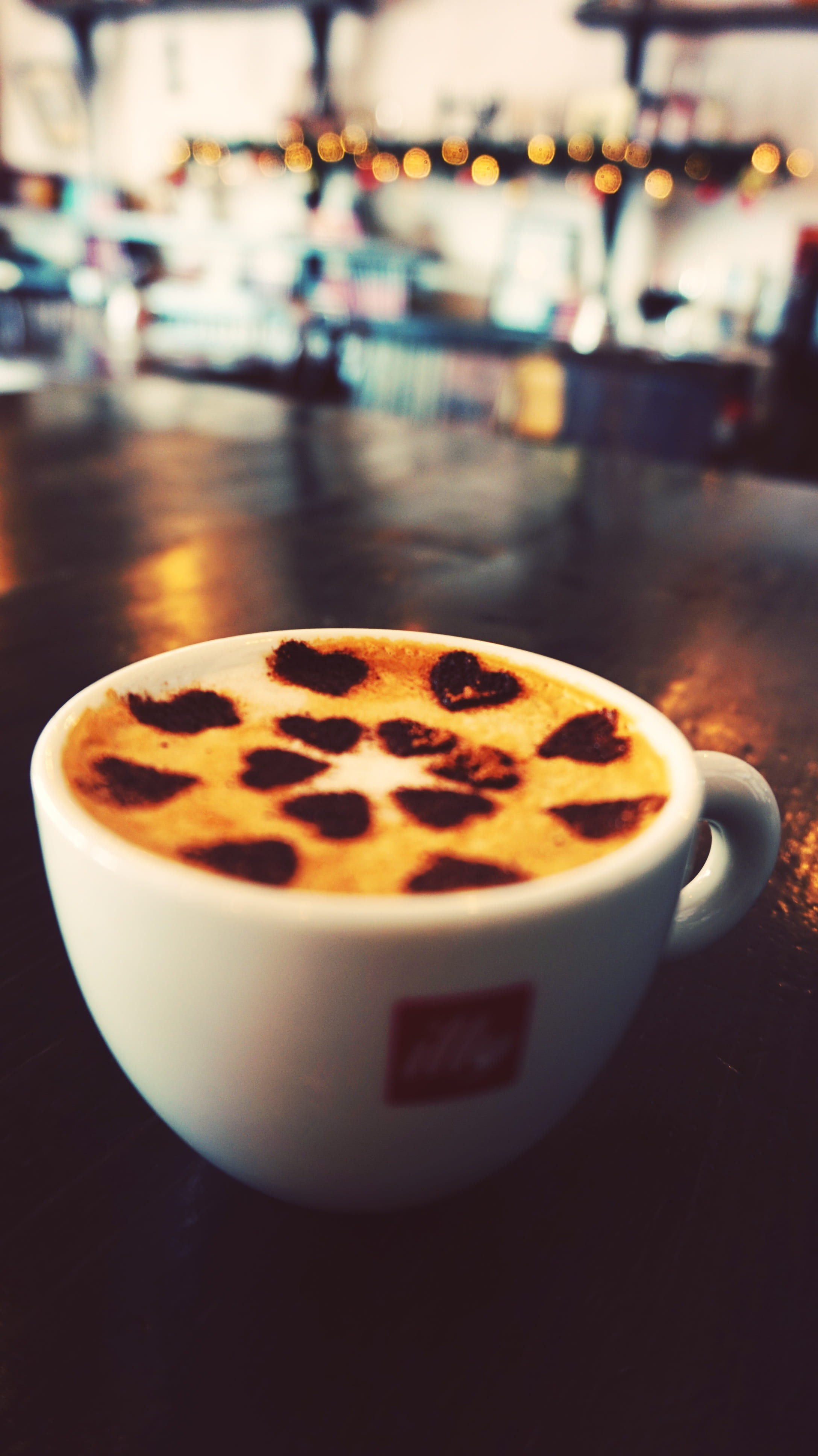 cup, coffee - drink, freshness, lifestyle, non-alcoholic beverage, coffee brew, drink, hot drink, coffee shop, table, food and drink, indoors, breakfast, Phone HD Wallpaper
