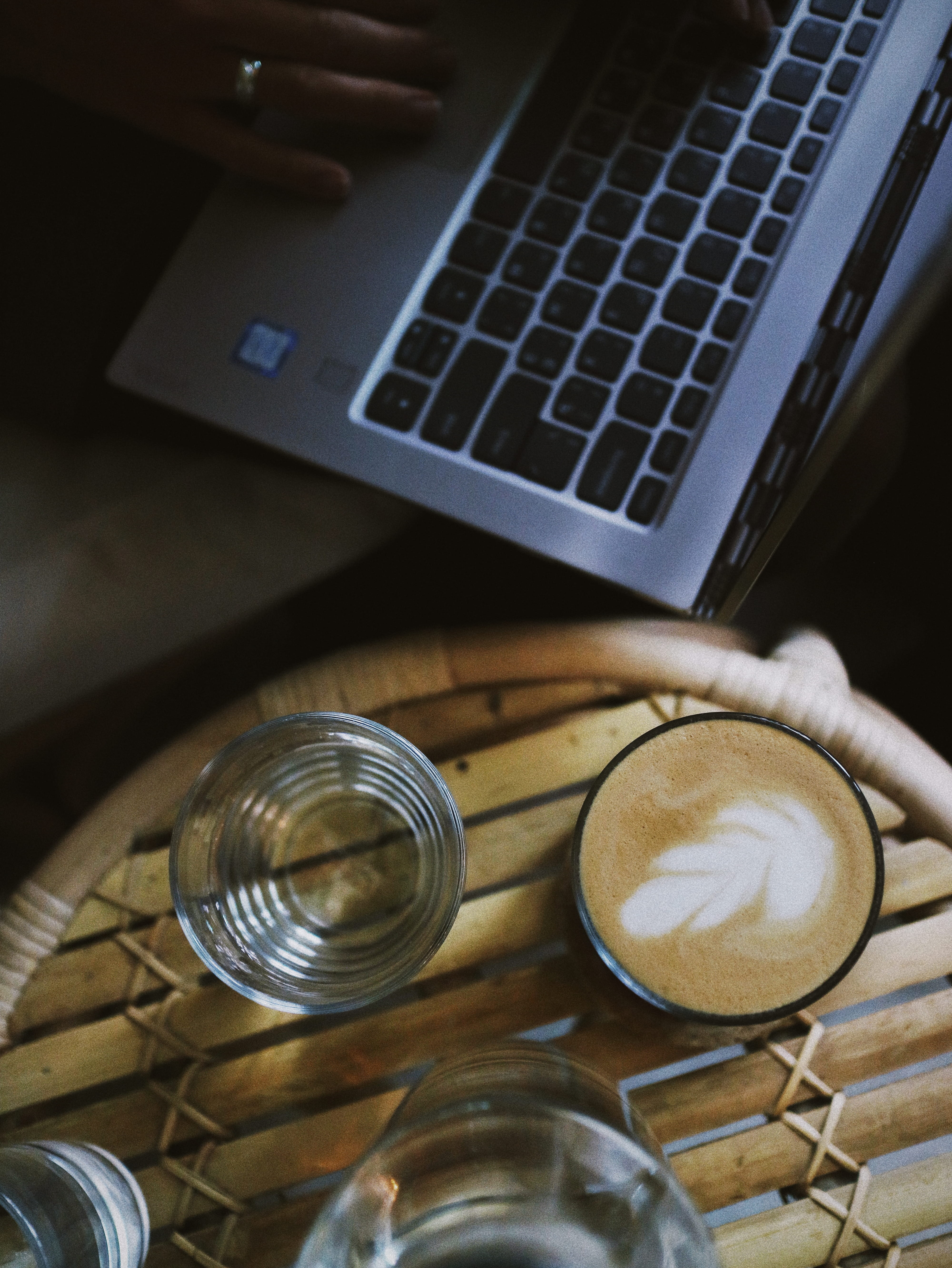 coffee - drink, work space, wireless technology, coffee, drink, no people, connection, latte, food and drink, coffee cup, laptop, cafe, breakfast, morning, Phone HD Wallpaper