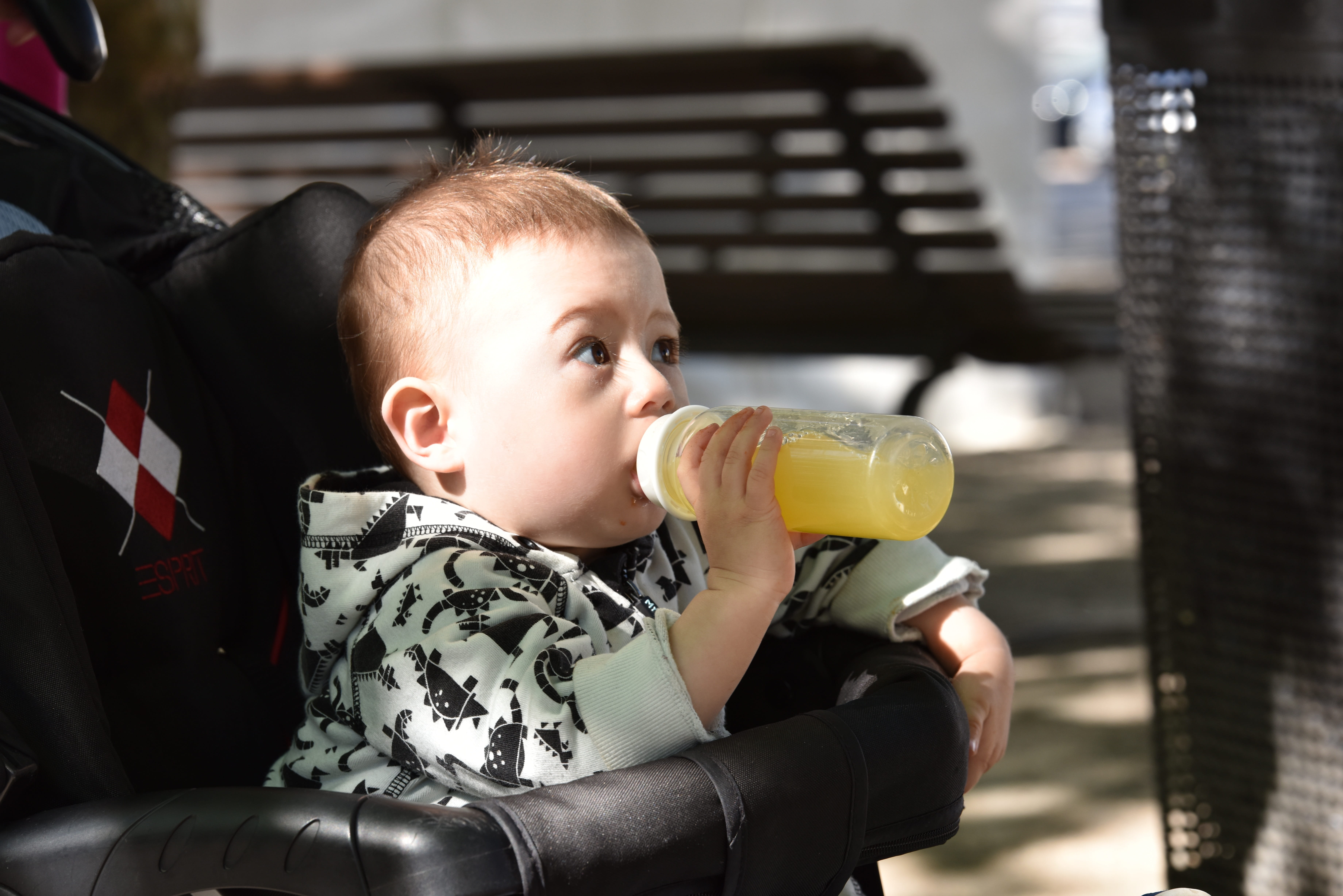 lifestyles, bottle, drink, childhood, portrait, males, child, sunshine, chillin, glass, men, innocence, toddlers, big eyes, focus on foreground, one person, HD Wallpaper
