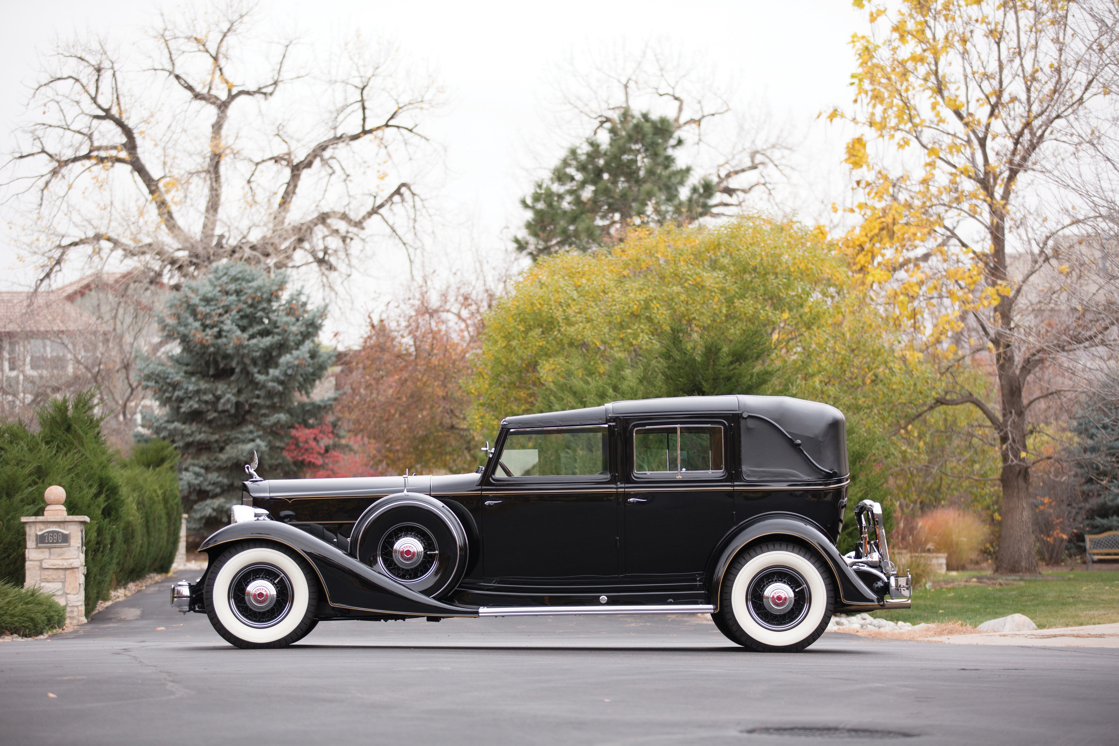 classic cars, nature, outdoors, growth, car, autumn, side, transportation, stationary, city, Packard, travel, retro, land vehicle, plant, wheel, street, HD Wallpaper