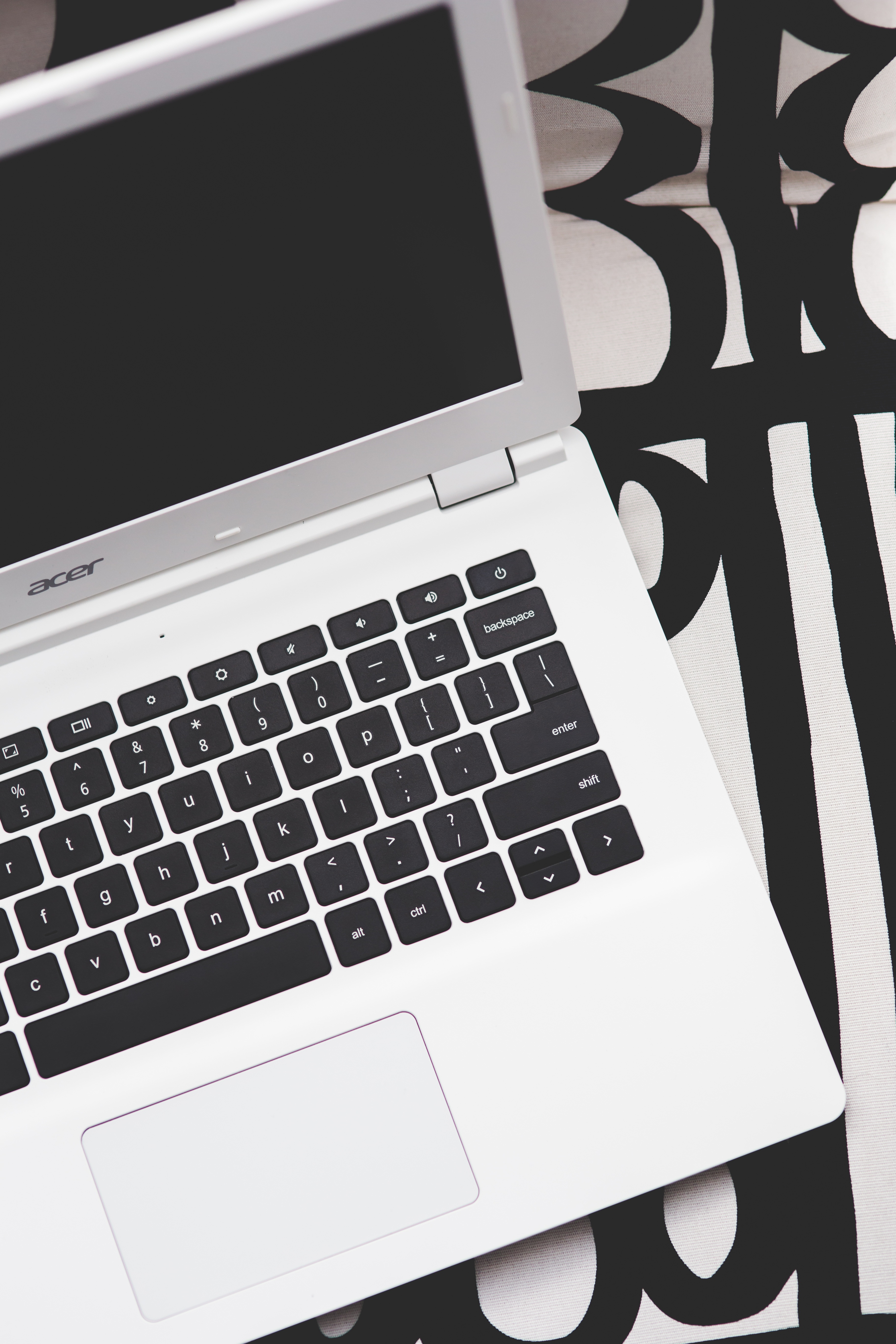 white, tech, connection, computer, acer, portable information device, computer keyboard, computer part, 5K, indoors, technology, chromebook, furniture, Phone HD Wallpaper