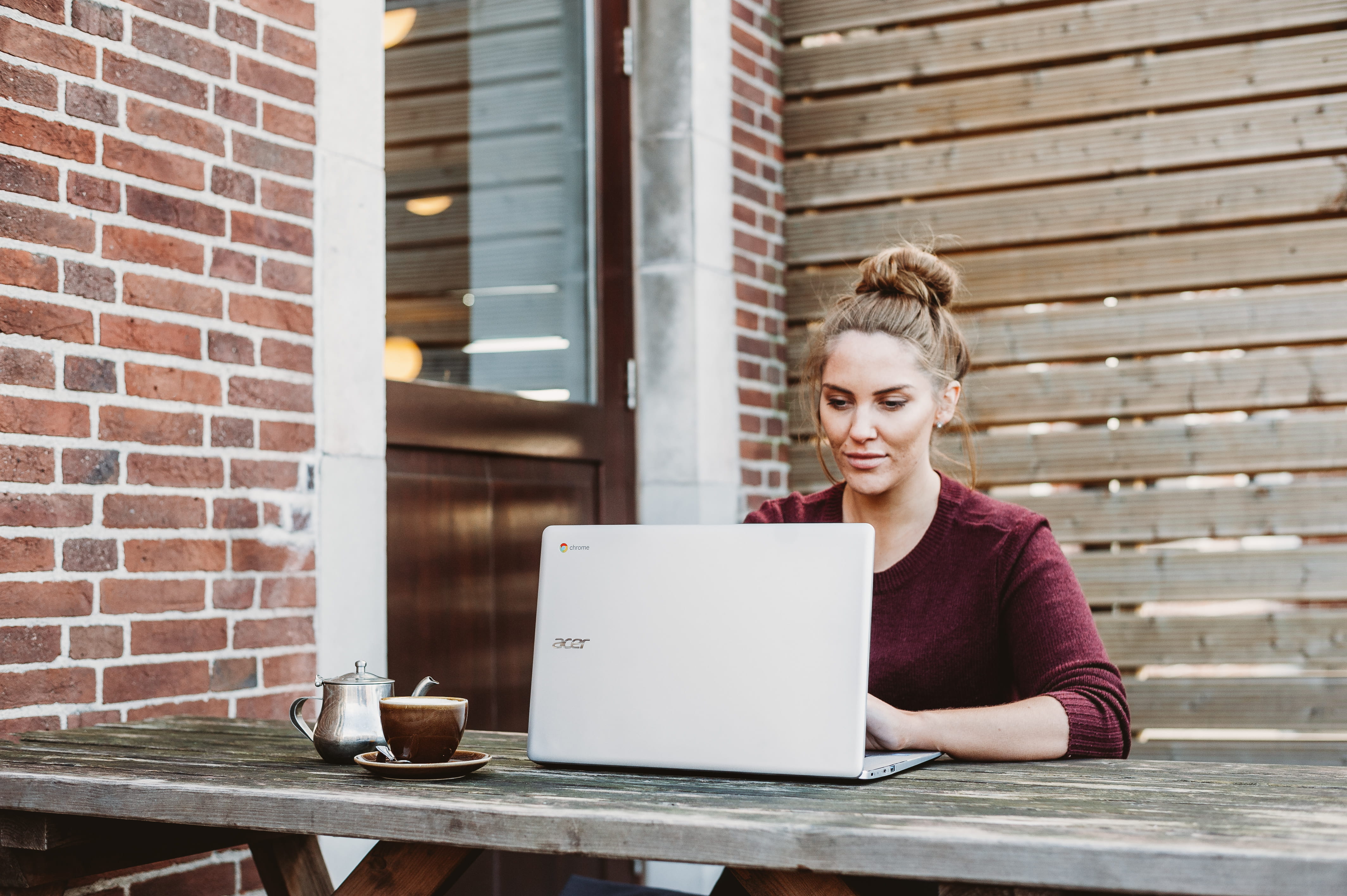 wooden, google chromebooks, communication, computer, sitting, cafe, brown, wall, brick, food and drink, mug, table, drink, using laptop, white, near, hair, HD Wallpaper