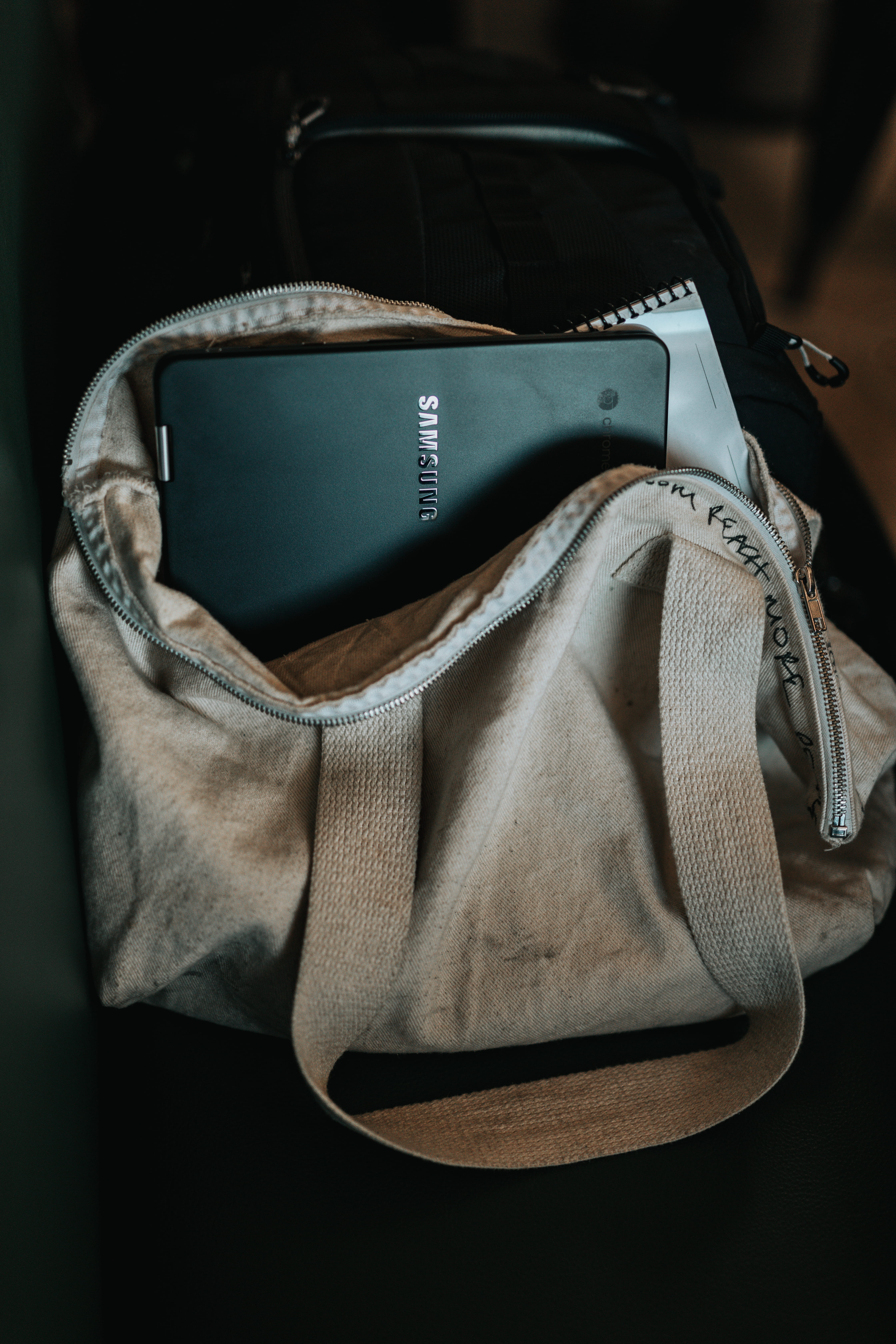 clothing, no people, bag, black, laptop, glasses, fabric, connection, shoe, indoors, tote, fashion, textile, sunglasses, computer, focus on foreground, Phone HD Wallpaper