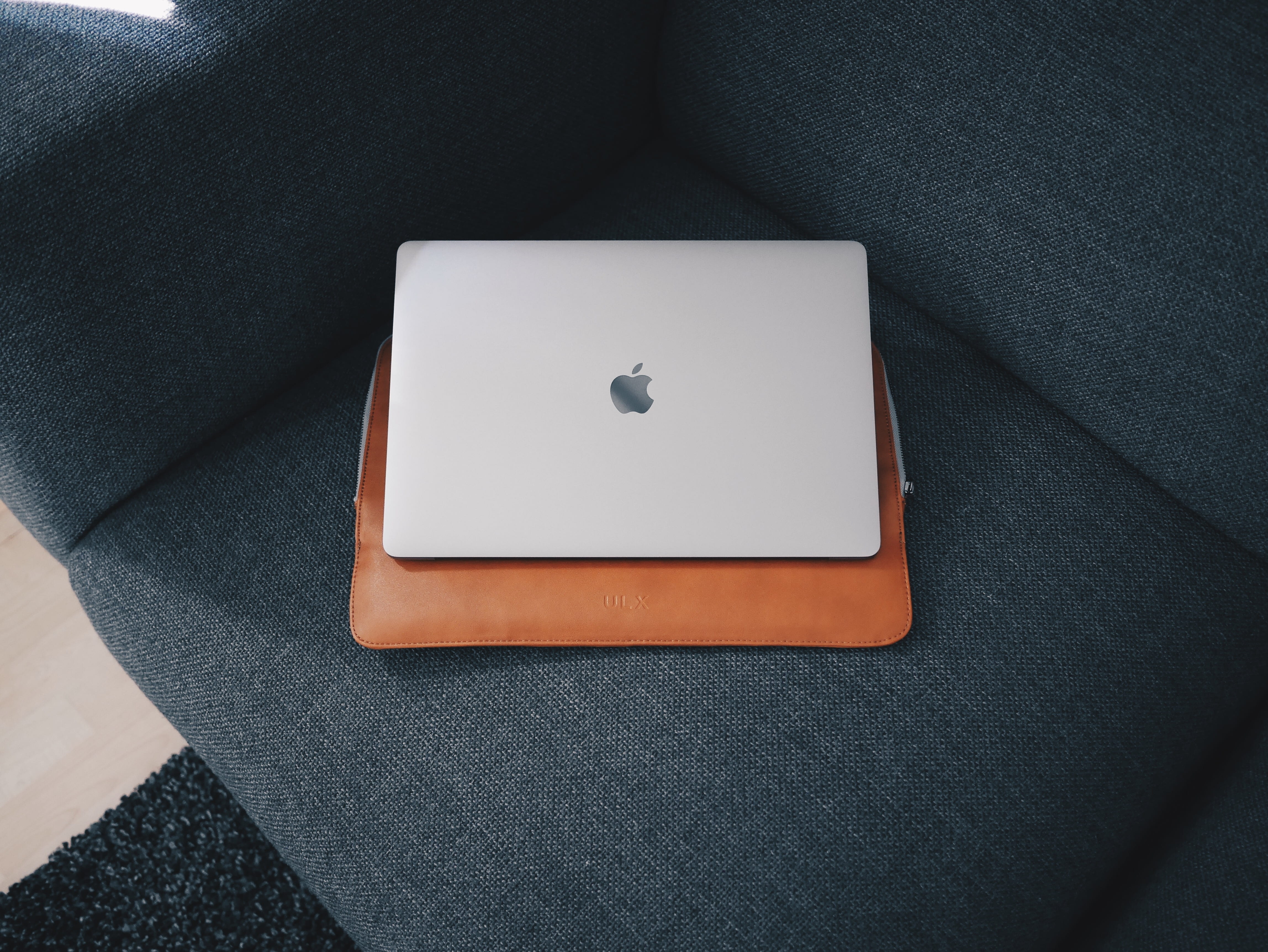 4K, workspace, still life, portable information device, no people, relaxation, interior design, textile, minimalist, close-up, jeans, silver, leisure activity, HD Wallpaper