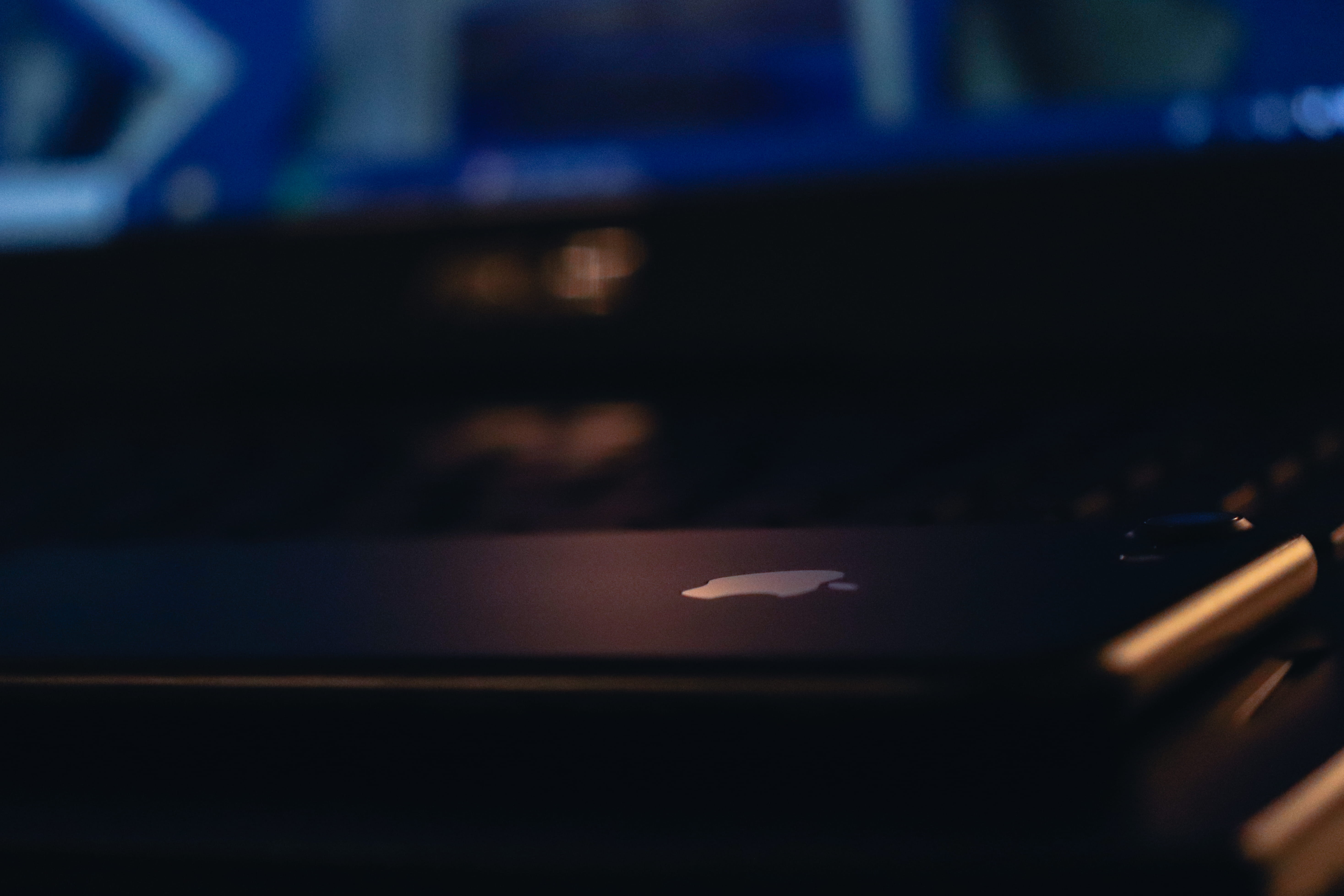 copy space, phone, illuminated, apple, iphone 7, 5K, record, no people, computer monitor, arts culture and entertainment, communication, HD Wallpaper