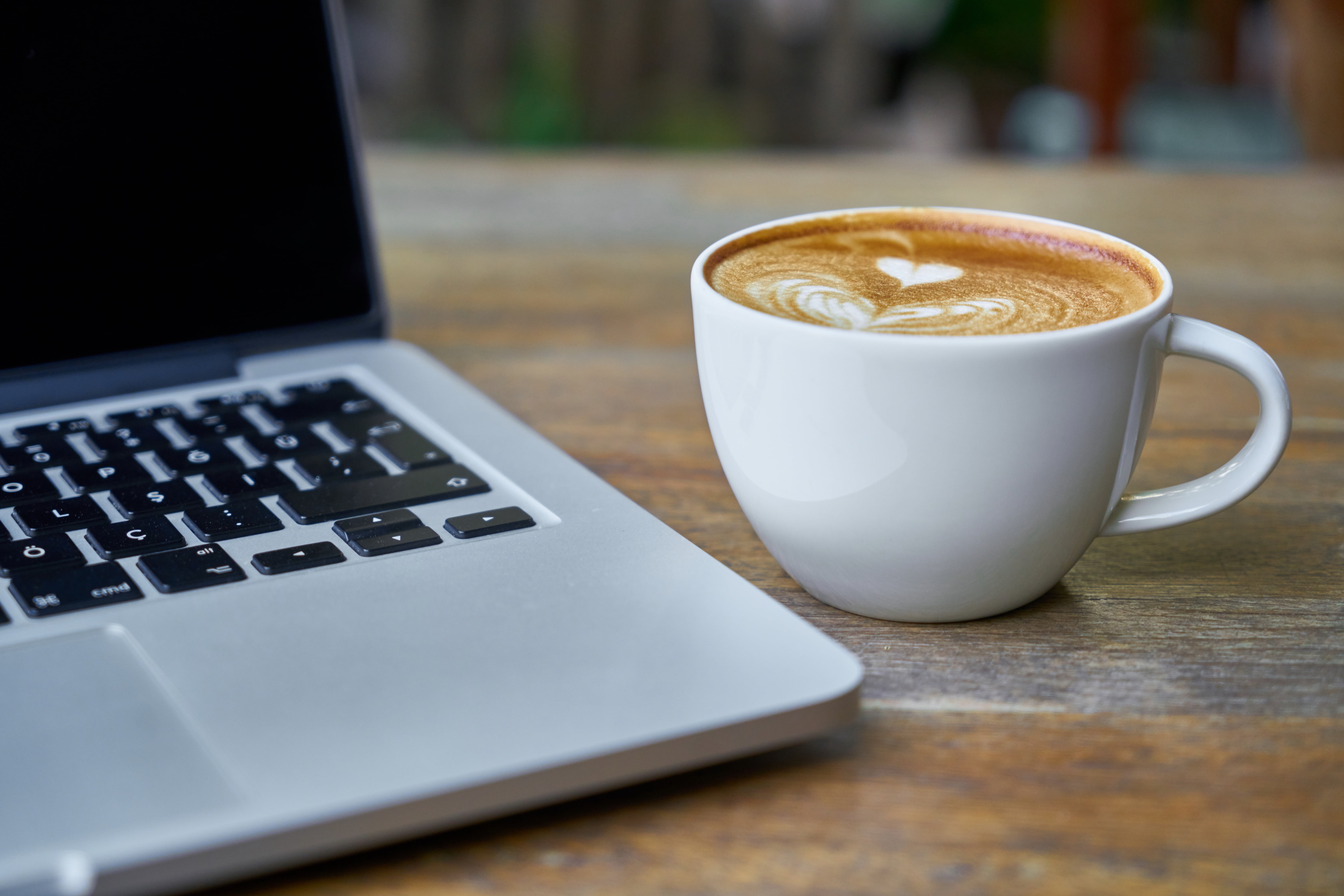 close-up, note, espresso, table, brown, read, food and drink, ceramic, latte, cup, take notes, 5K, wireless technology, crockery, computer, frothy drink, HD Wallpaper