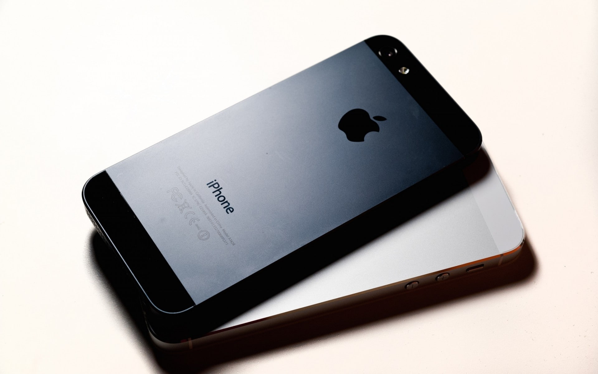 iphone 5, rear, iphone5, tech, 1080P, iphone, HD Wallpaper