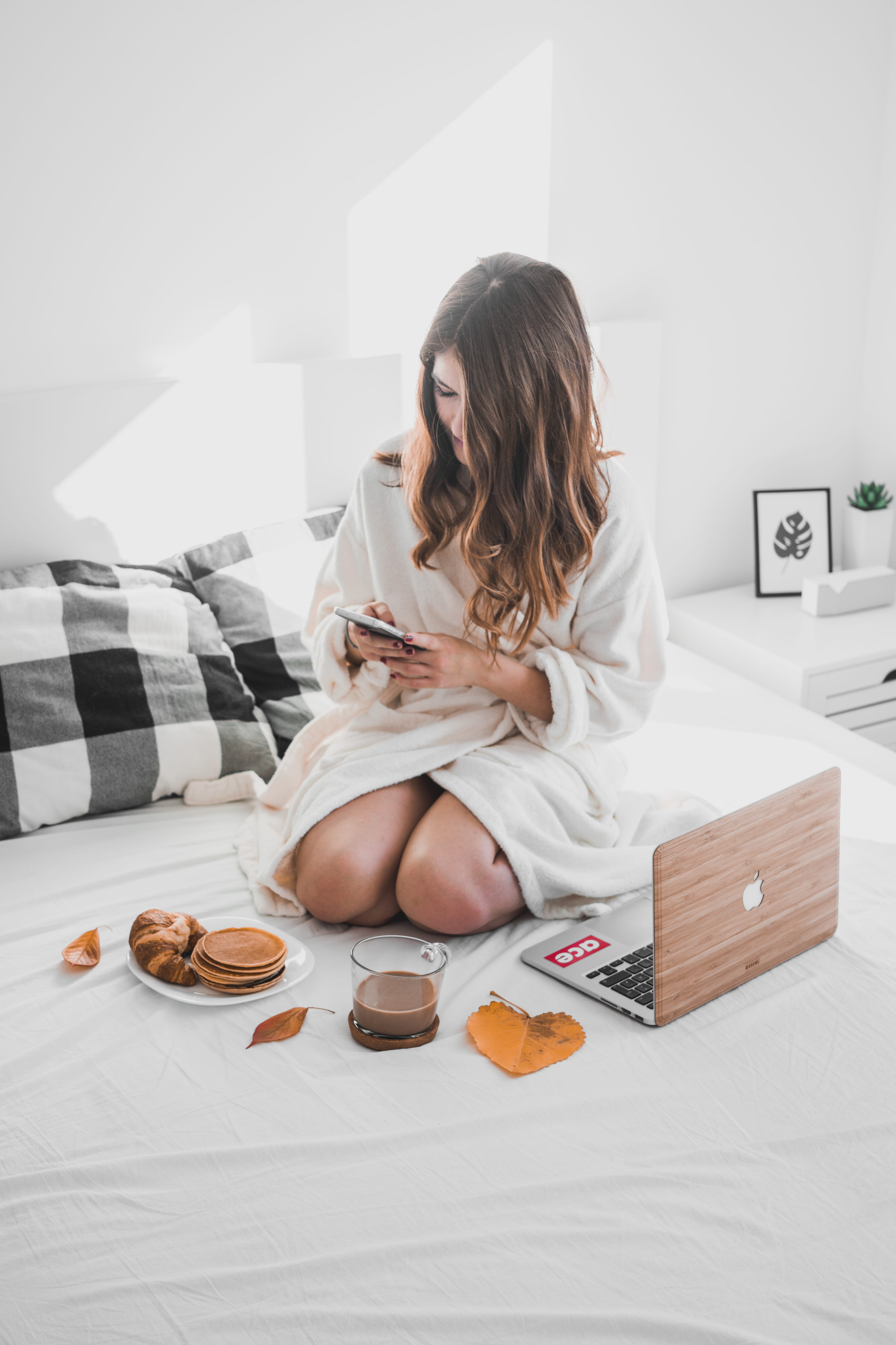 indoors, women, technology, modern, drinking, minimalism, beauty, lifestyles, bath robe, businesswoman, house, flatlay, females, domestic Life, bathrobe, Phone HD Wallpaper