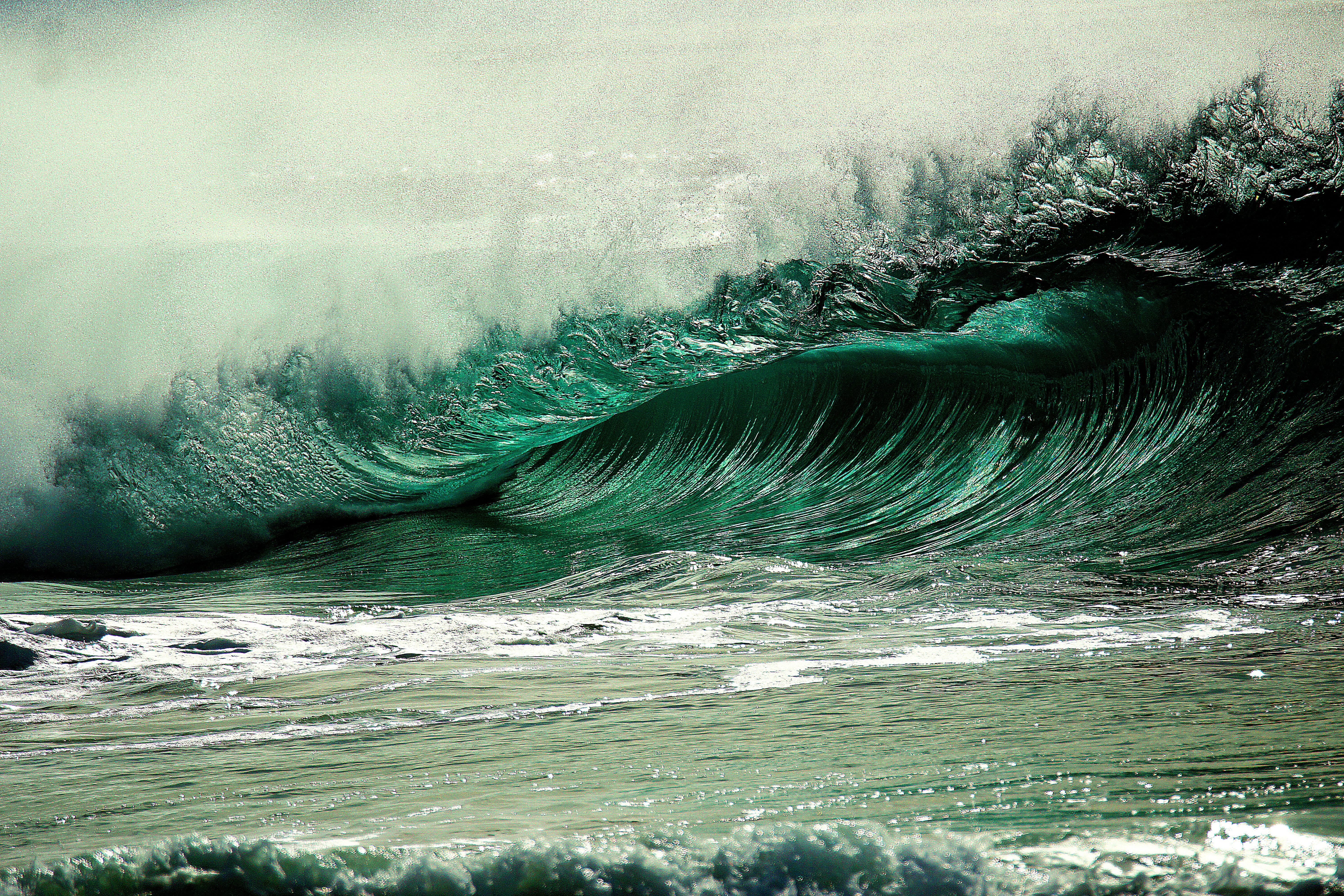 environment, 5K, day, sport, beauty in nature, water, wall, nature, power in nature, surf, motion, beach, land, aquatic sport, painring, splash, foam, HD Wallpaper