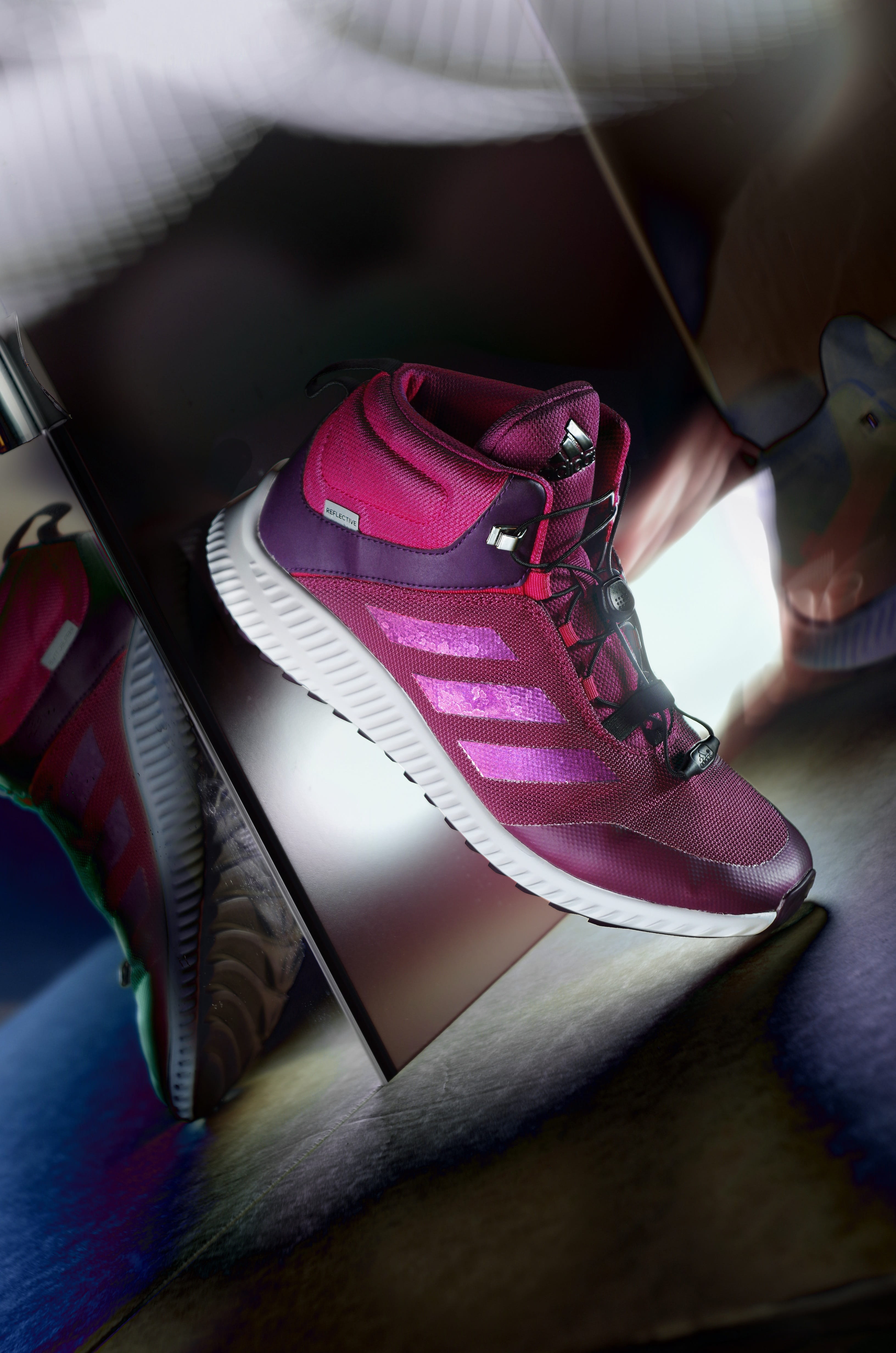 4K, technology, shoe, fashion, adult, hand, shoes, human hand, active, human body part, women, lifestyles, pink color, human limb, close-up, indoors, flashing, Phone HD Wallpaper