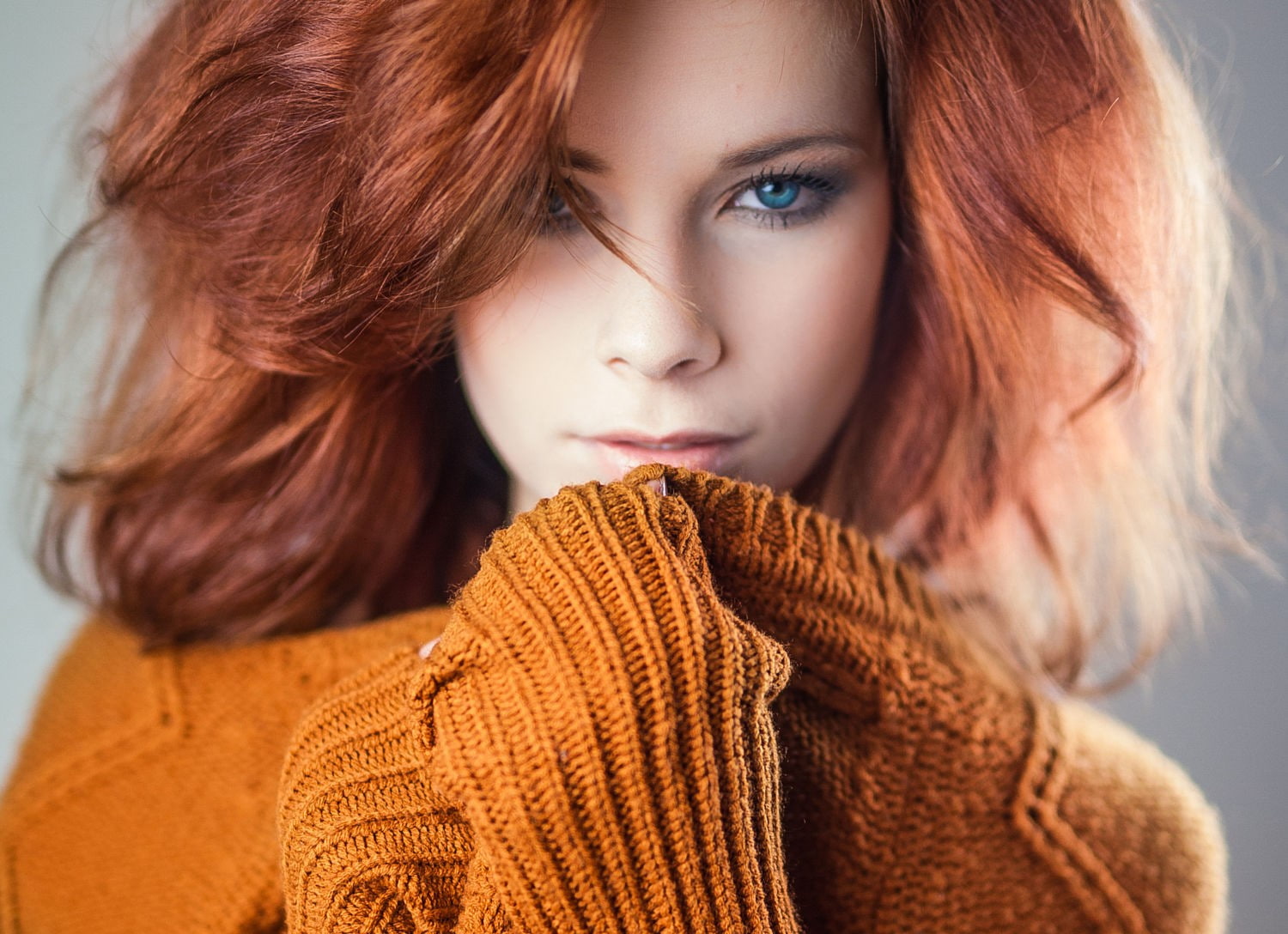 women, redhead, blue eyes, looking at viewer, pull shirt, 720P, HD Wallpaper