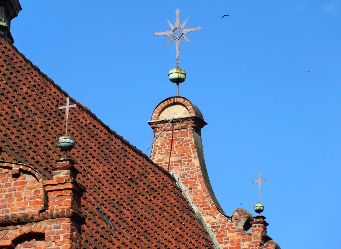 symbol, religious, blue, no people, brick, cross, architecture, church, spire, sky, historic, building exterior, Church Of The Assumption, weather vane, HD Wallpaper