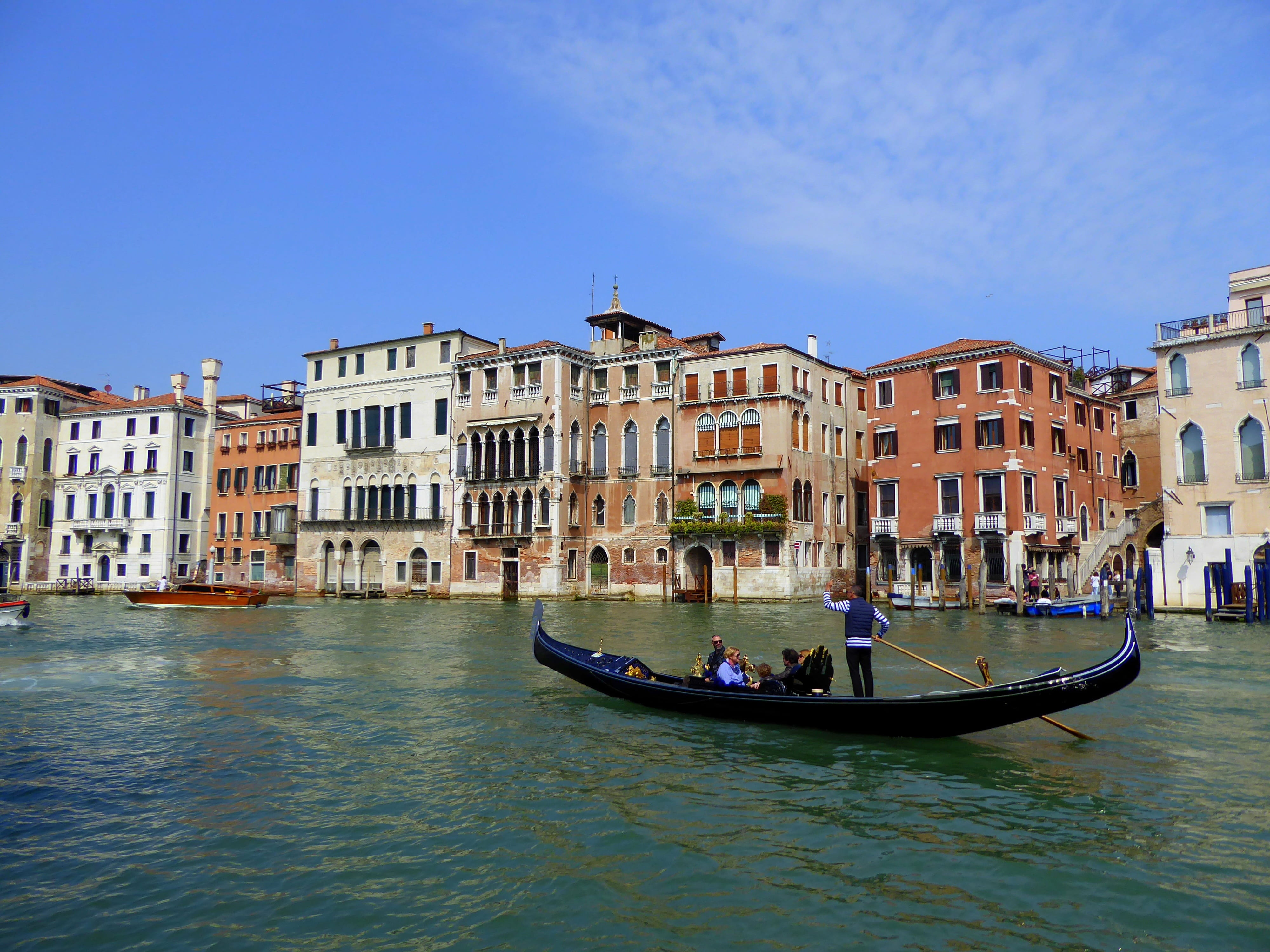 outdoors, men, water, travel, built structure, riding, italy, tourist, canal, venice, gondola, gondolier, travel destinations, city, group of people, canal grande, HD Wallpaper